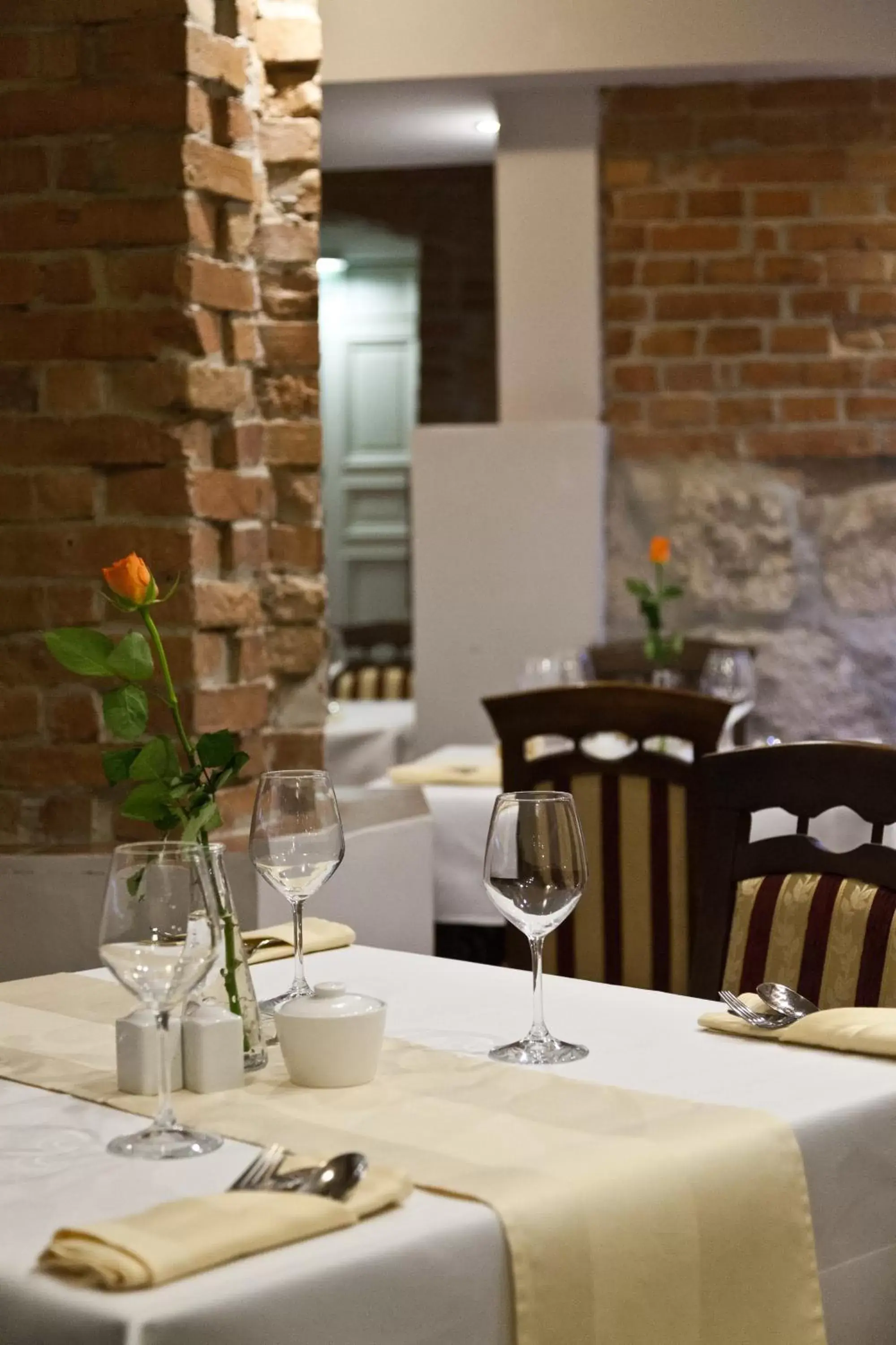 Restaurant/Places to Eat in Hotel Maksymilian