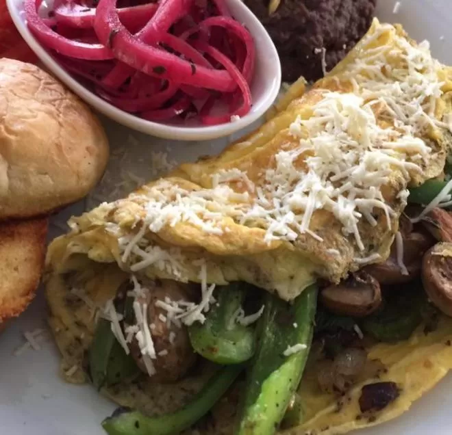 Breakfast, Food in Ochenta Y Dos Bed & Breakfast & Spa