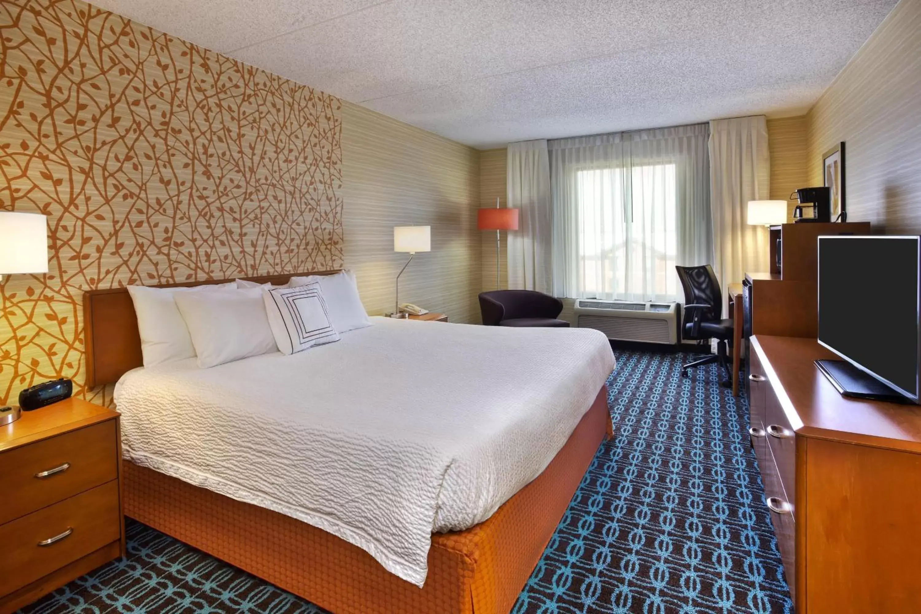 Photo of the whole room, Bed in Fairfield Inn Ann Arbor