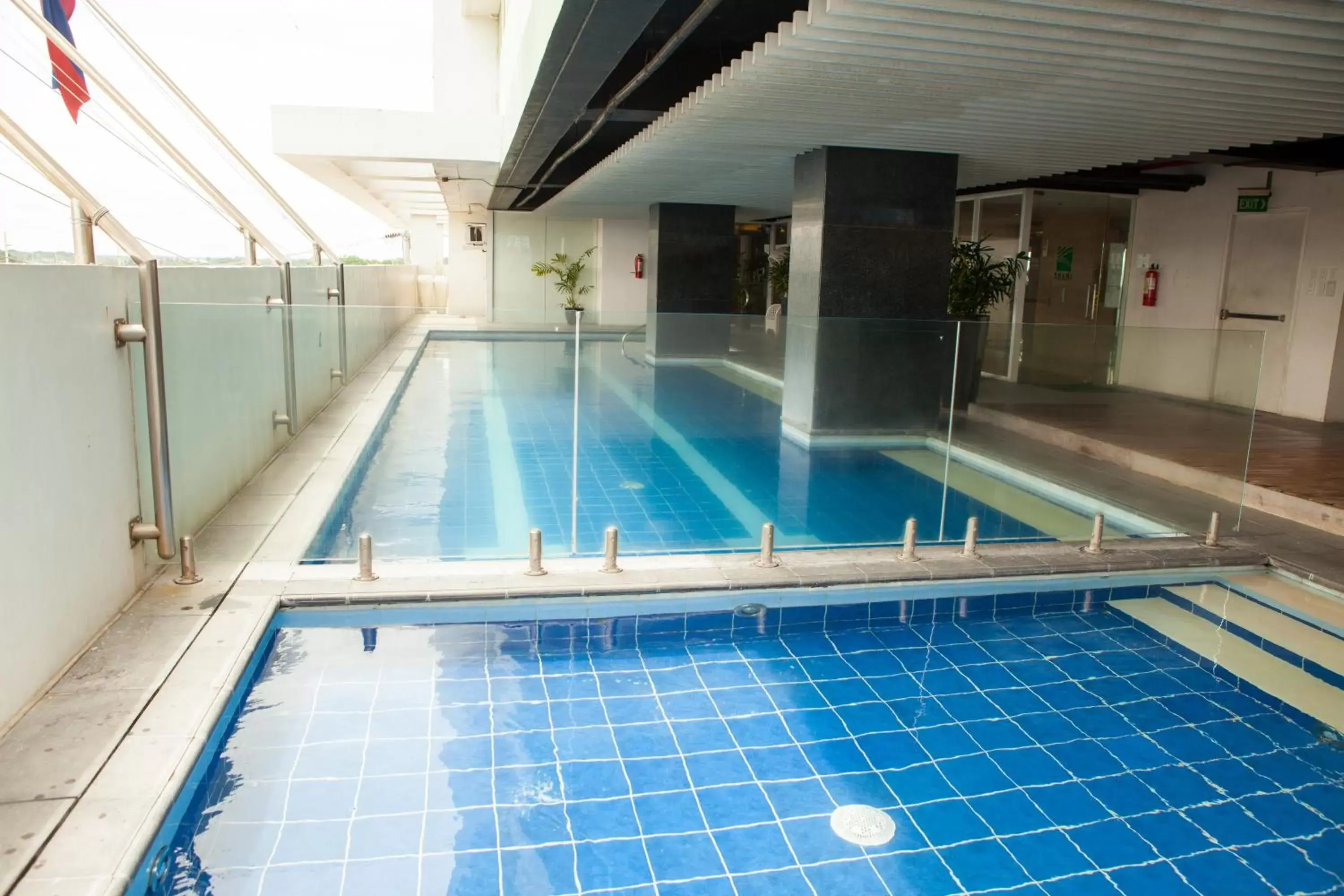 Day, Swimming Pool in Injap Tower Hotel