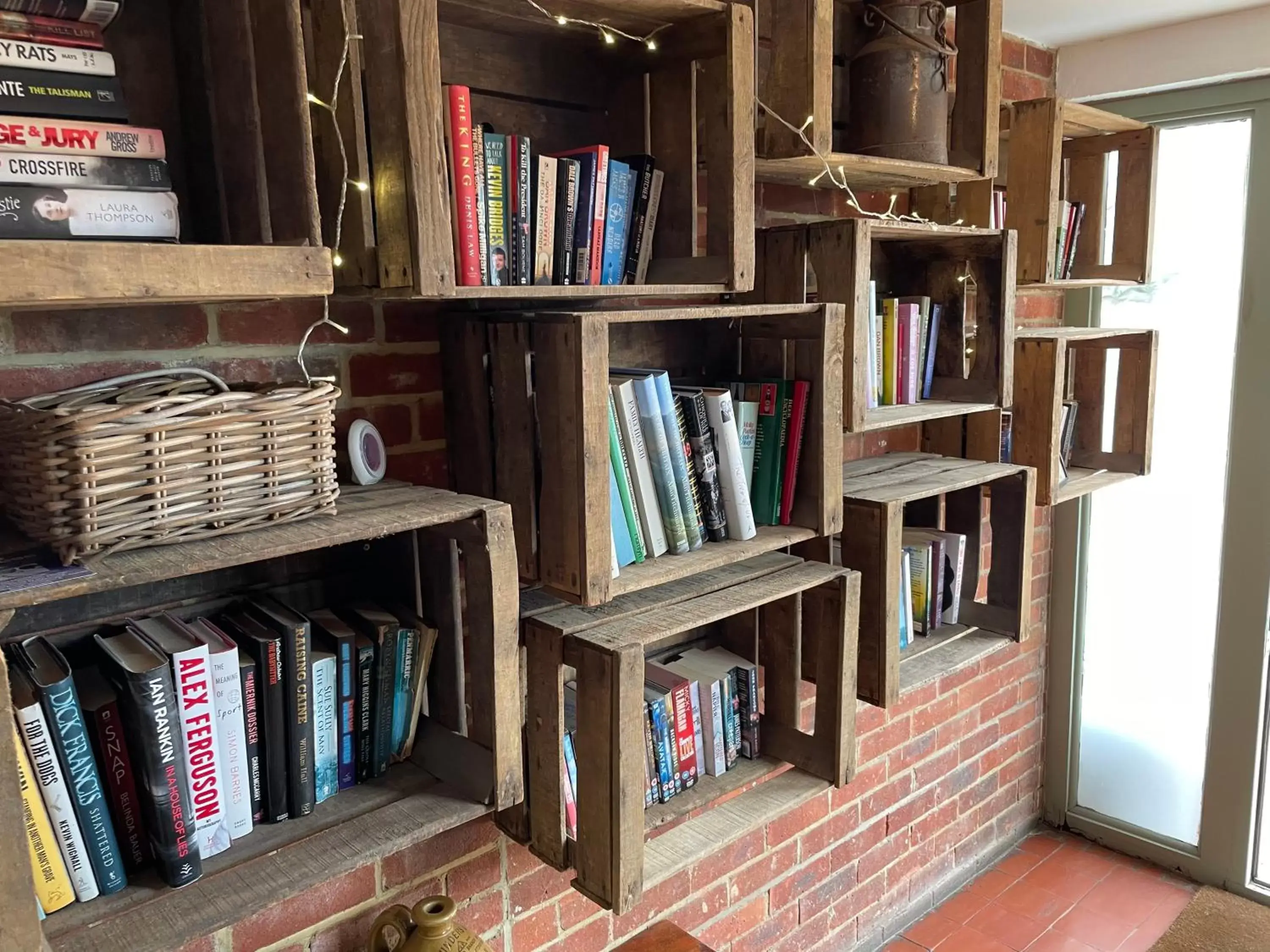 Library in The Windmill Inn