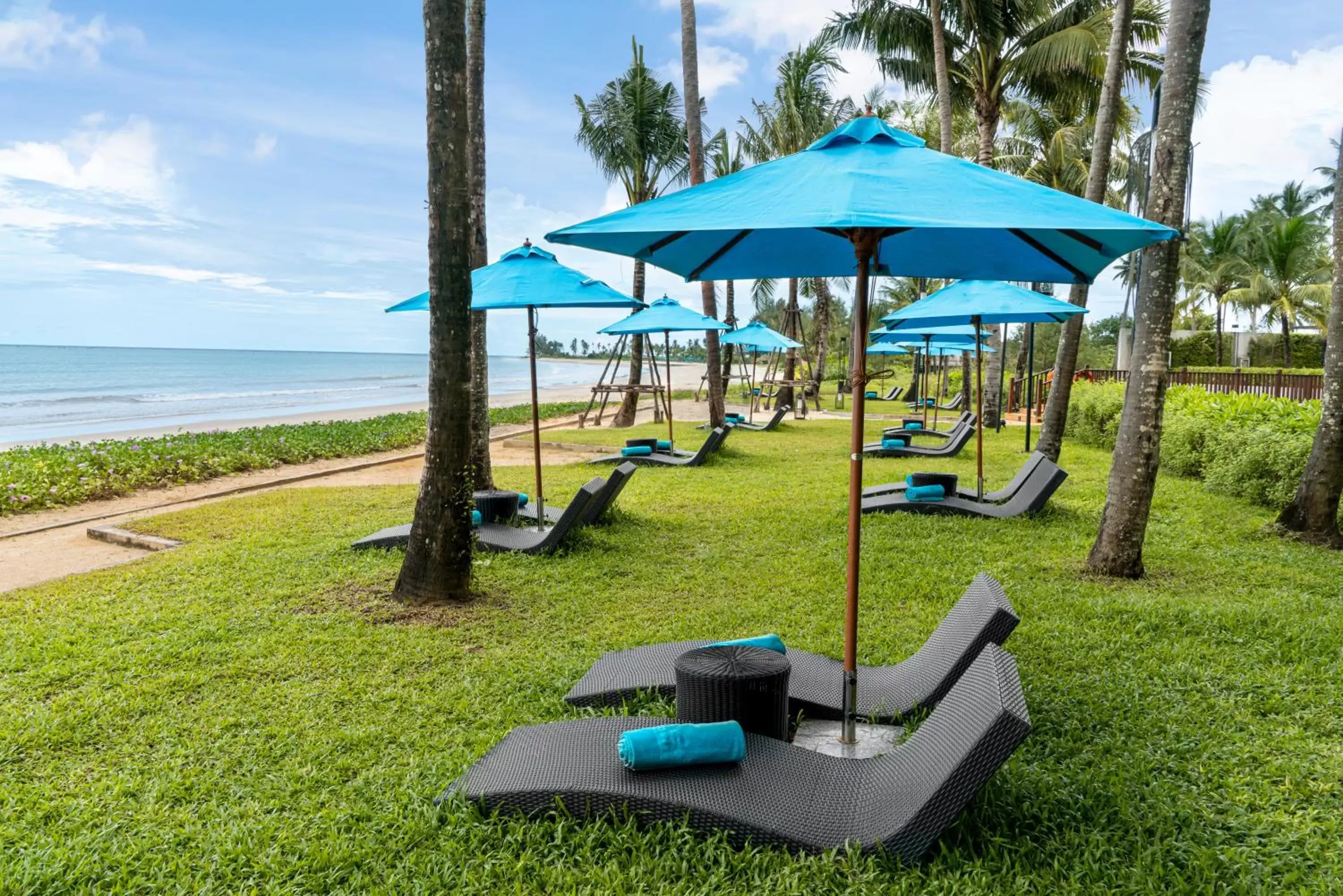 Beach in Grand Mercure Khao Lak Bangsak