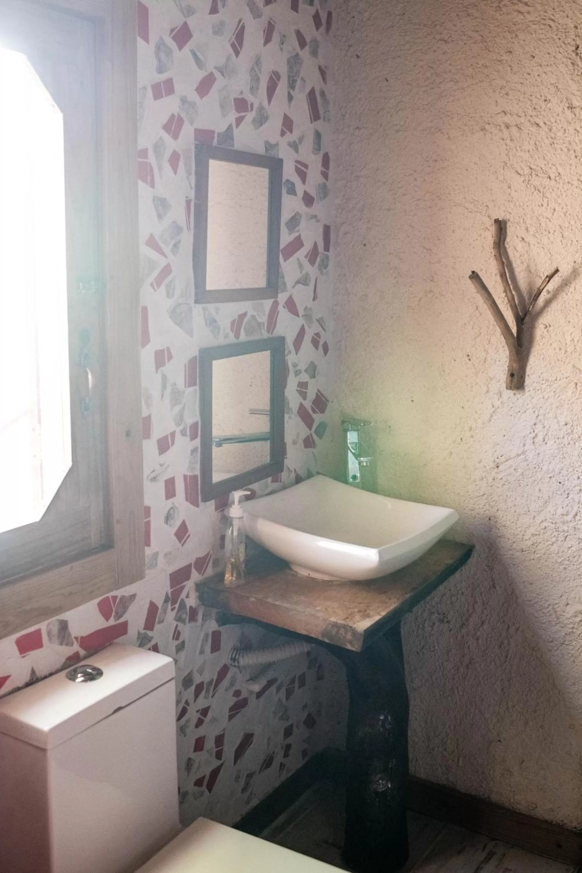 Toilet in Pine Ridge Lodge