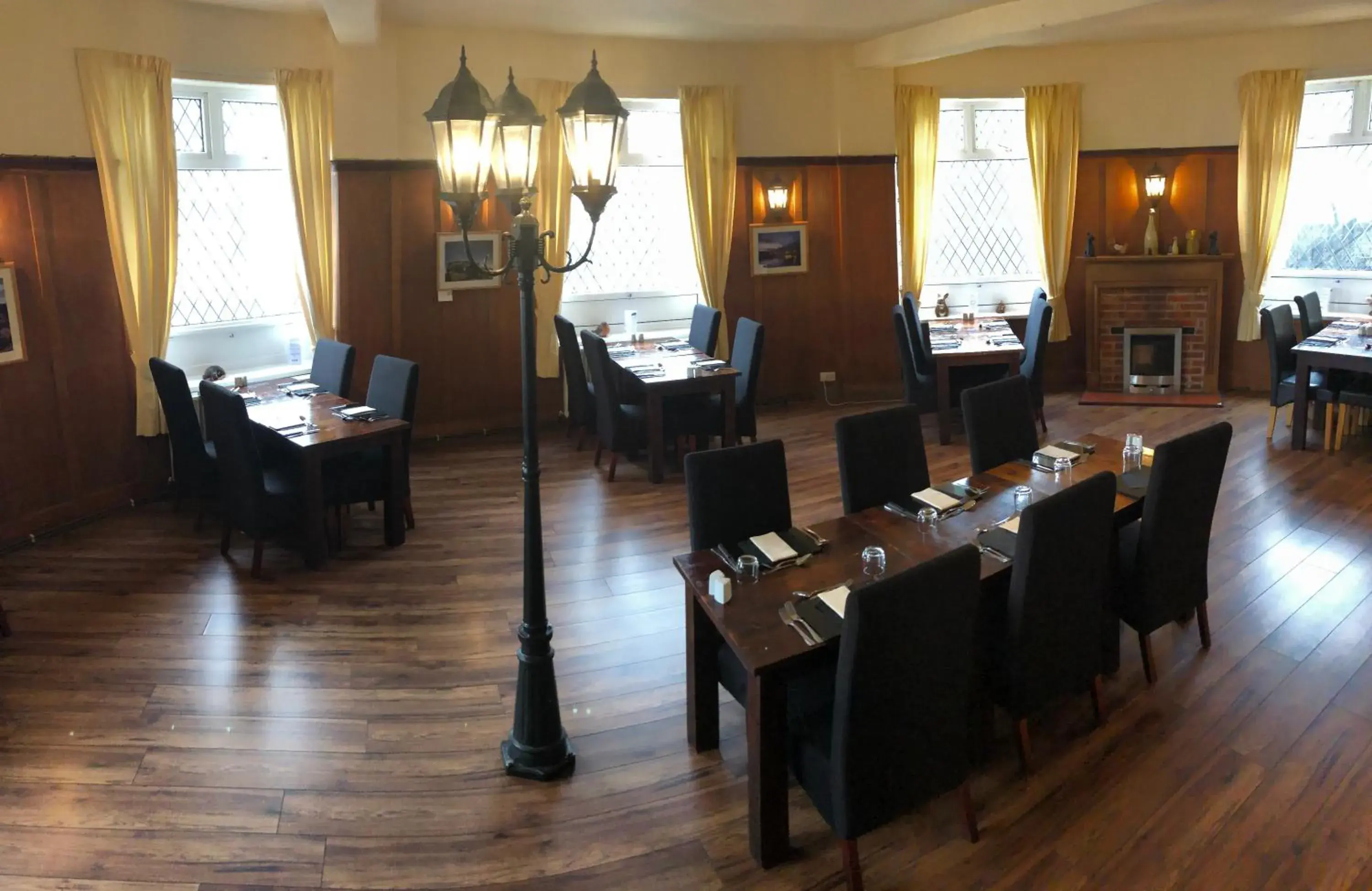 Restaurant/places to eat in The Moorland Hotel