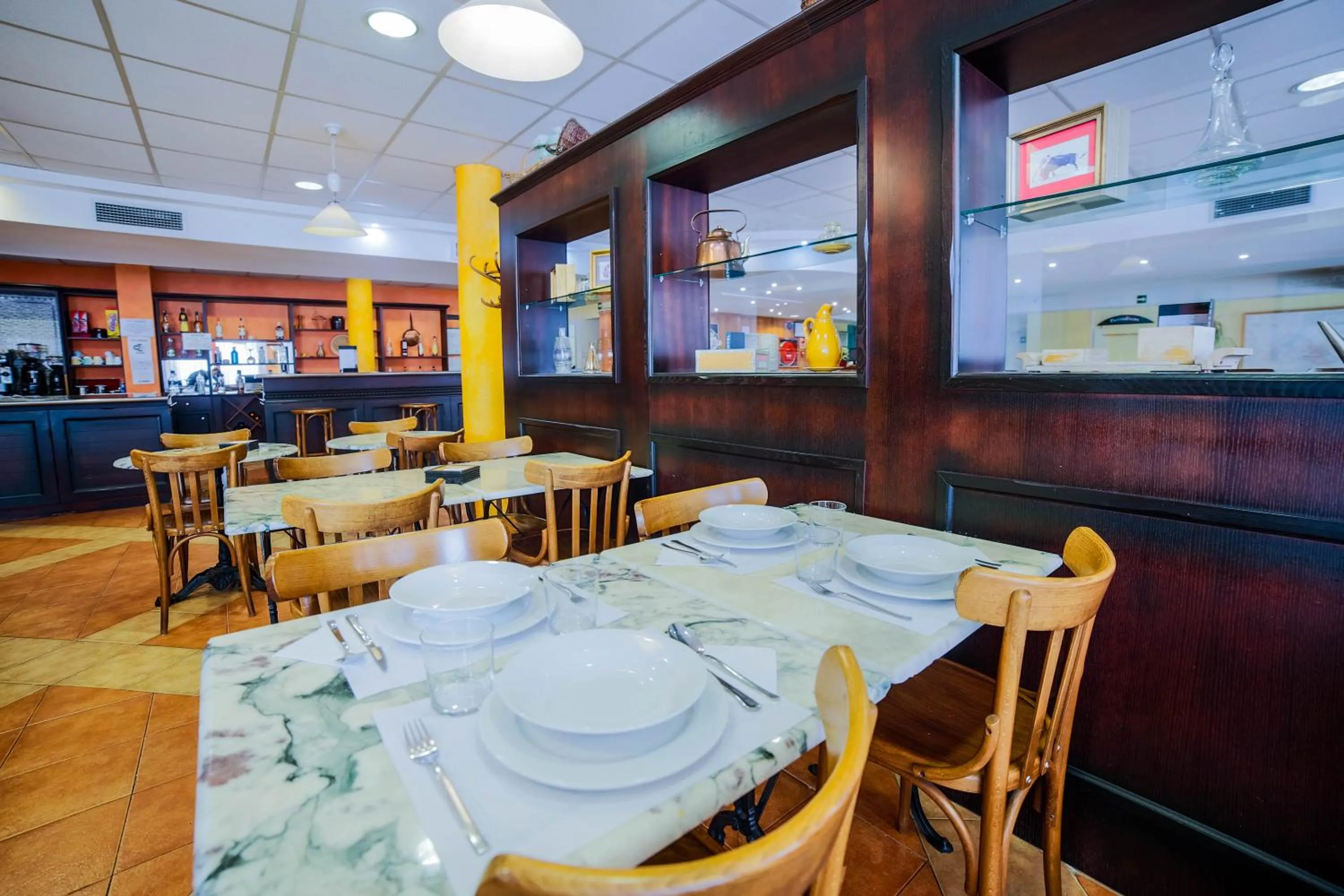 Restaurant/places to eat in Hotel Iris Guadalajara