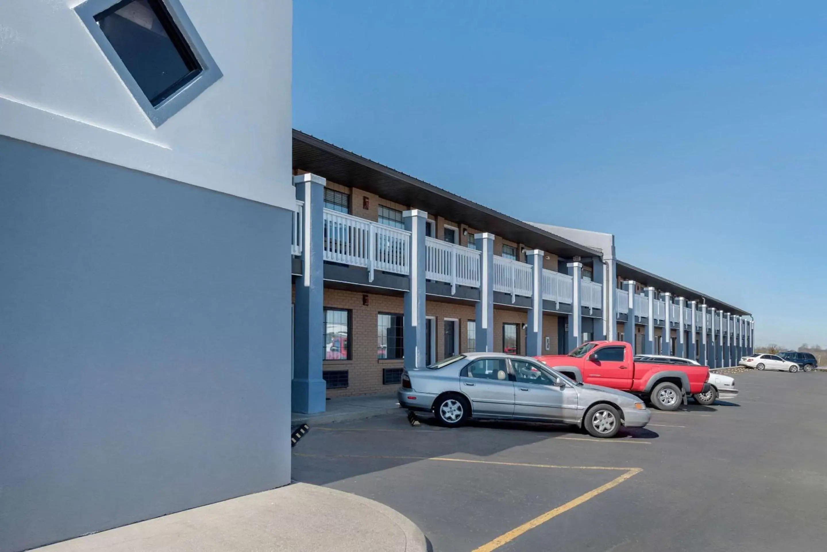 Other, Property Building in Econo Lodge Lexington