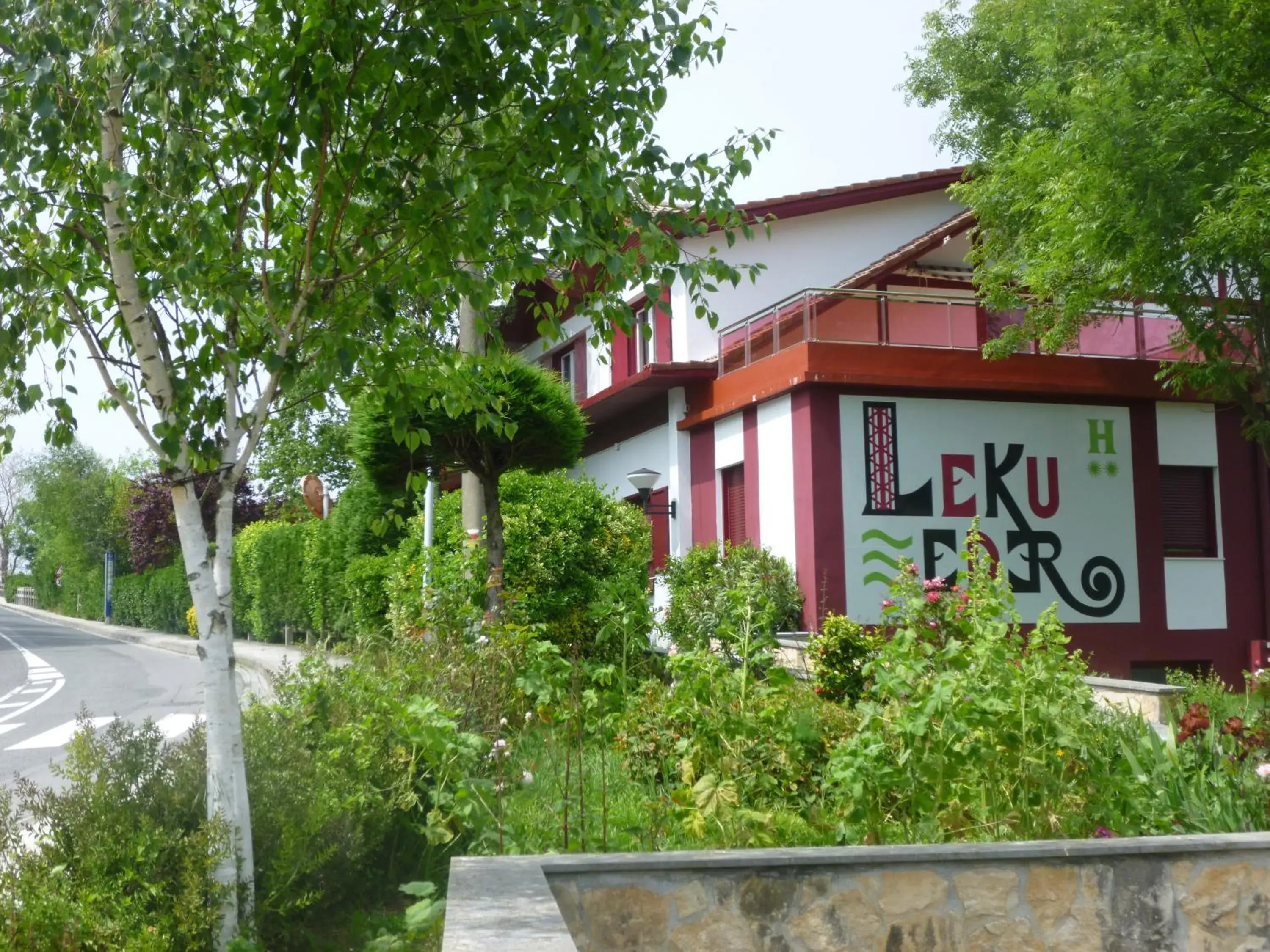 Facade/entrance, Property Building in Hotel Leku Eder