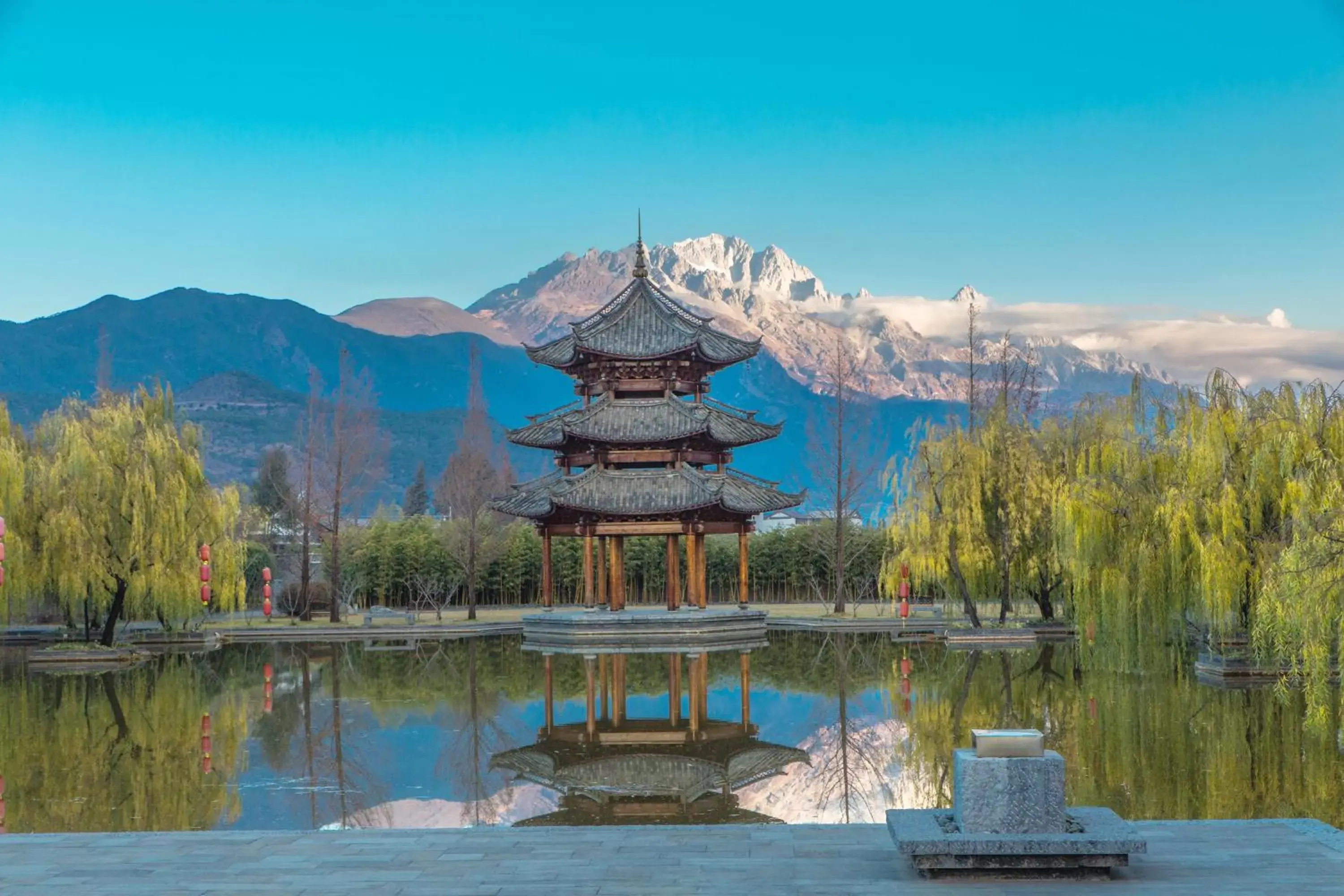 Nearby landmark in Banyan Tree Lijiang