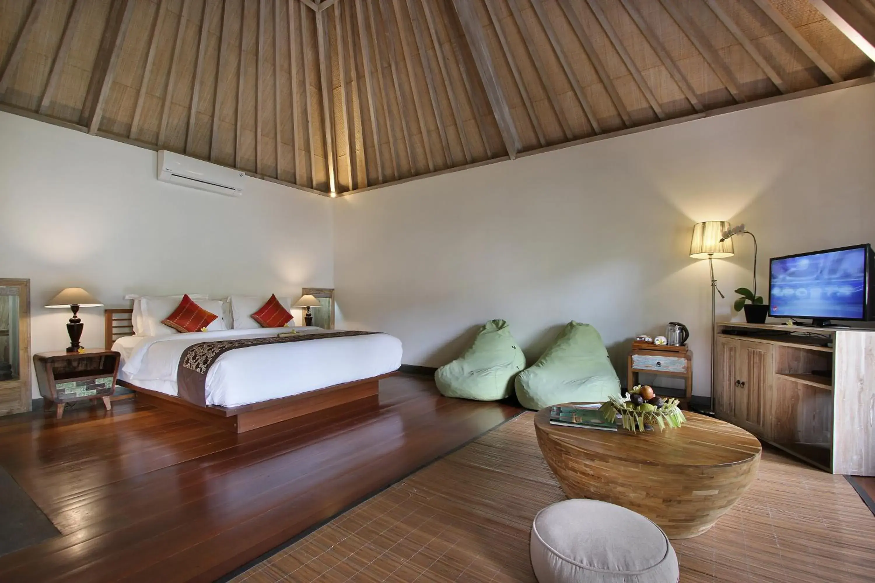 Suite Room with Concierge Service in D'Legon Villas Suite Room with Concierge Service in D'Legon Villas