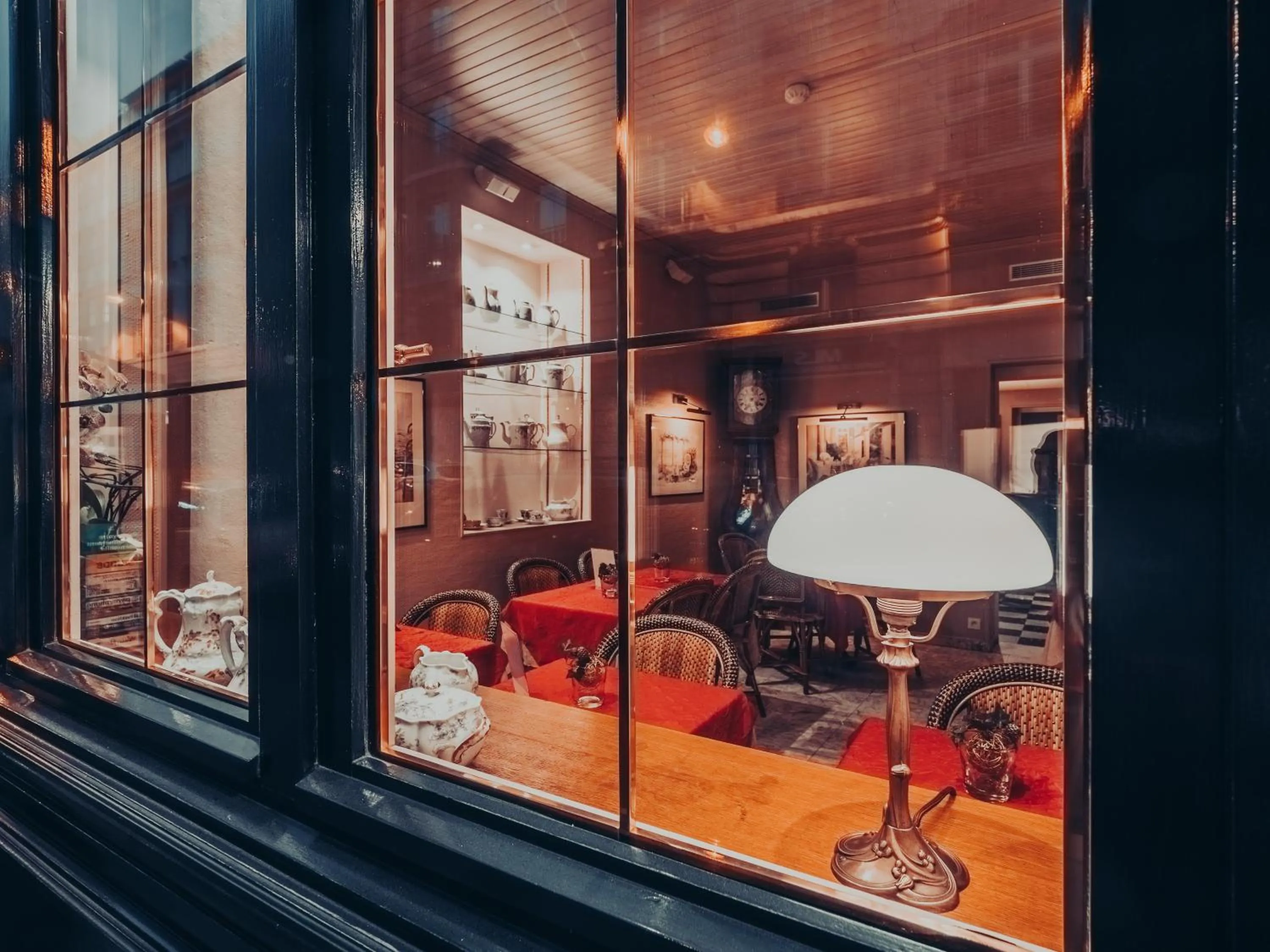 Decorative detail in New Orient Hotel