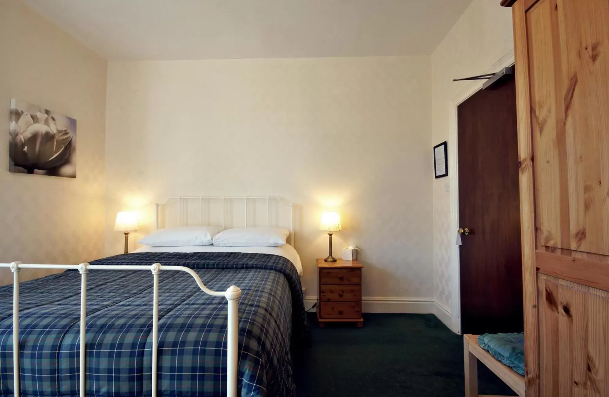 Bedroom, Bed in St Marys Guest House