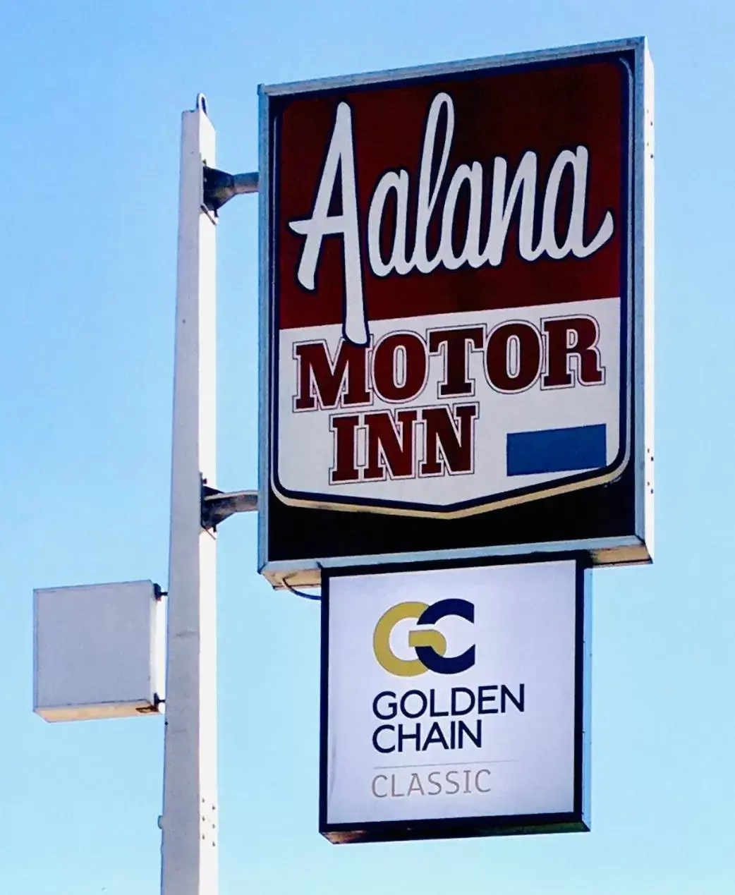 Property Logo/Sign in Golden Chain Aalana Motor Inn