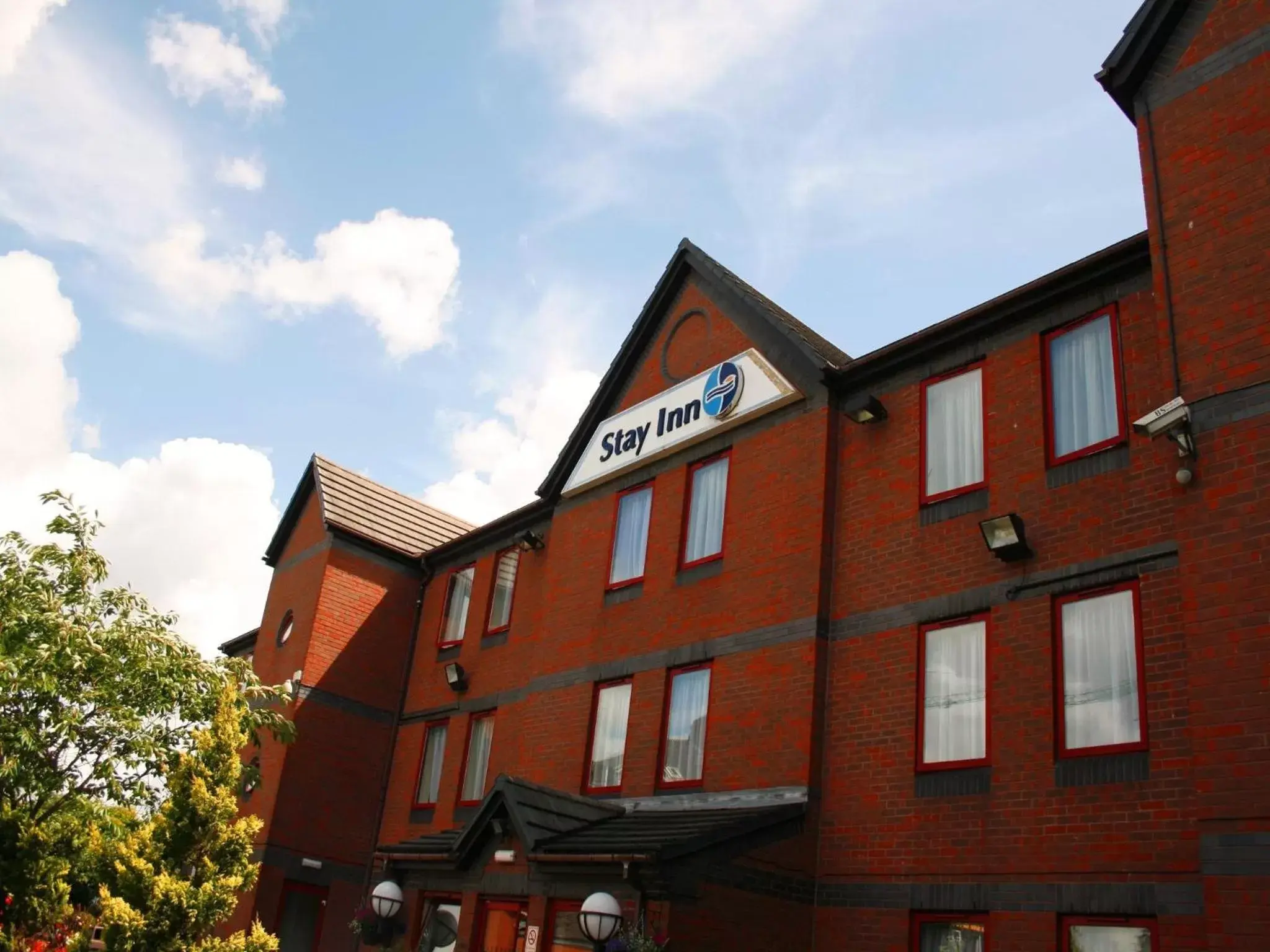 Facade/entrance, Property Building in Stay Inn Manchester