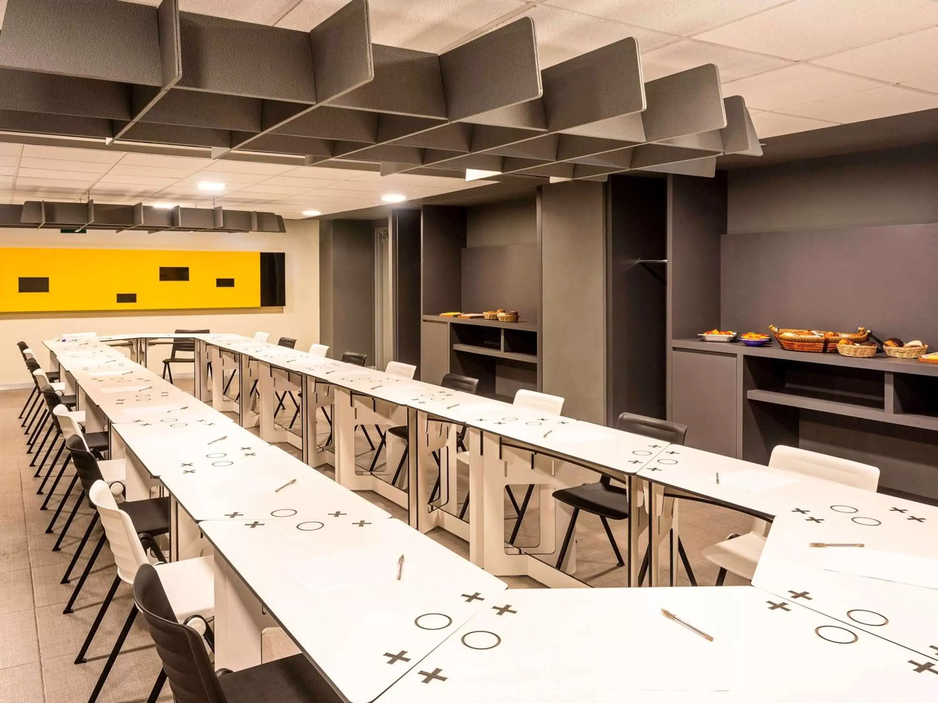 Meeting/conference room in Ibis Styles Merida Galerias