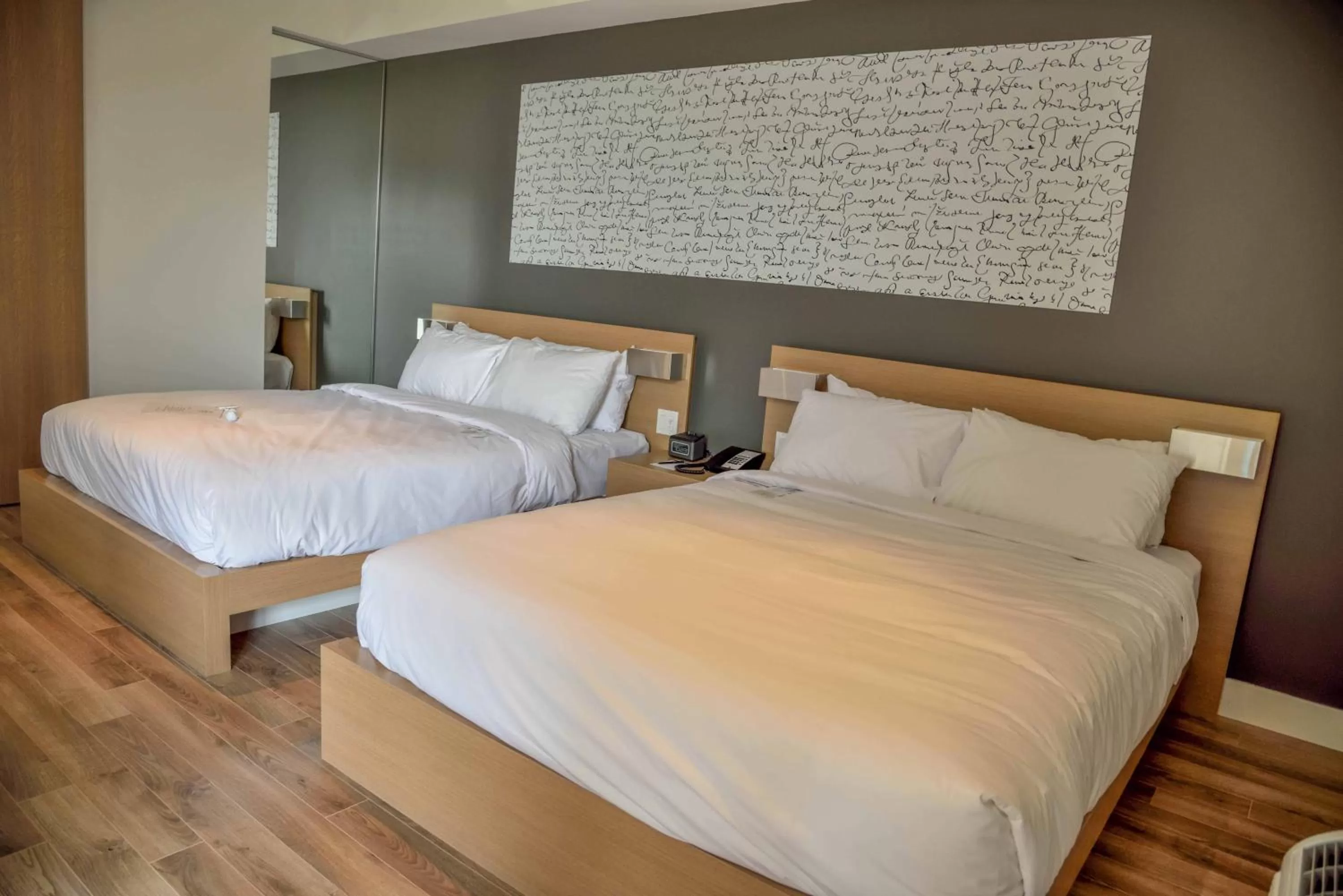 Bedroom, Bed in La Cache du Golf