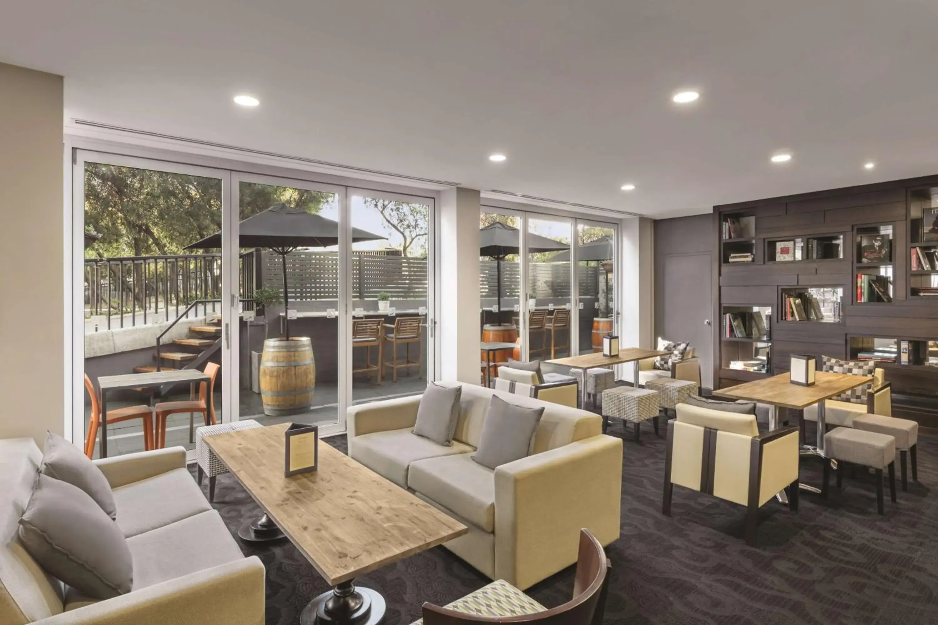 Restaurant/places to eat, Lounge/Bar in Rendezvous Hotel Perth Central