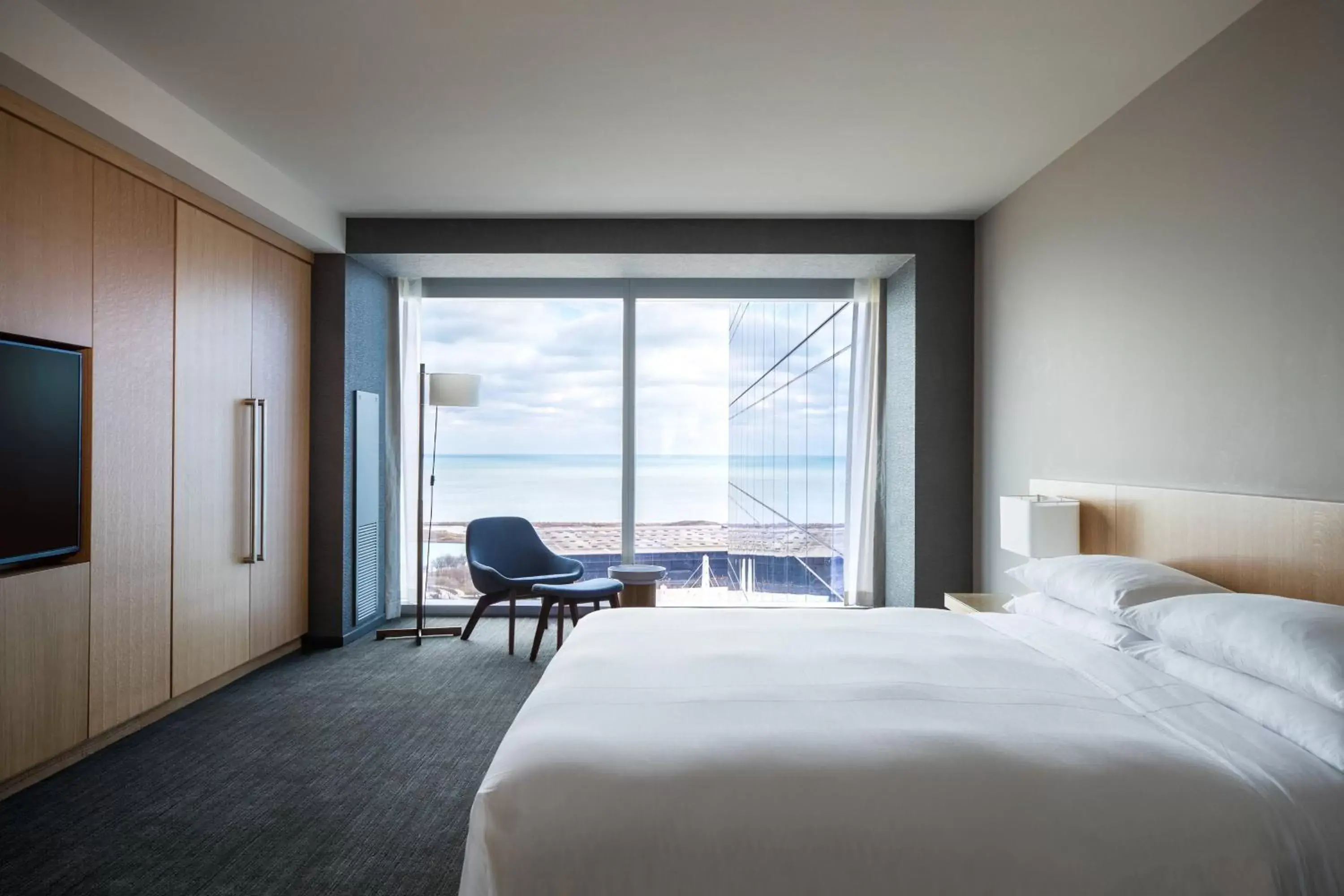 Bedroom, Bed in Marriott Marquis Chicago