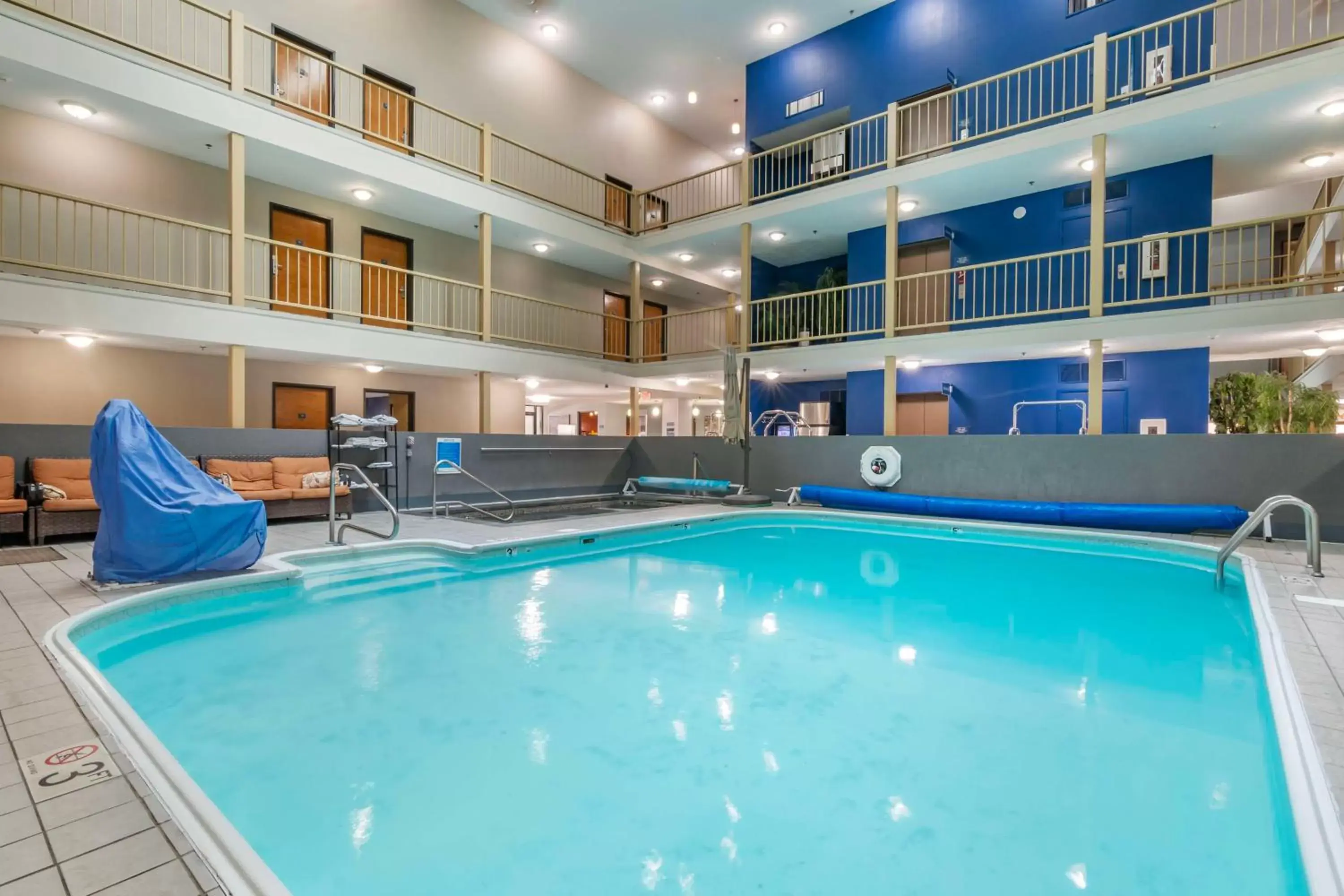 Pool view in Best Western On the River Pool view in Best Western On the River