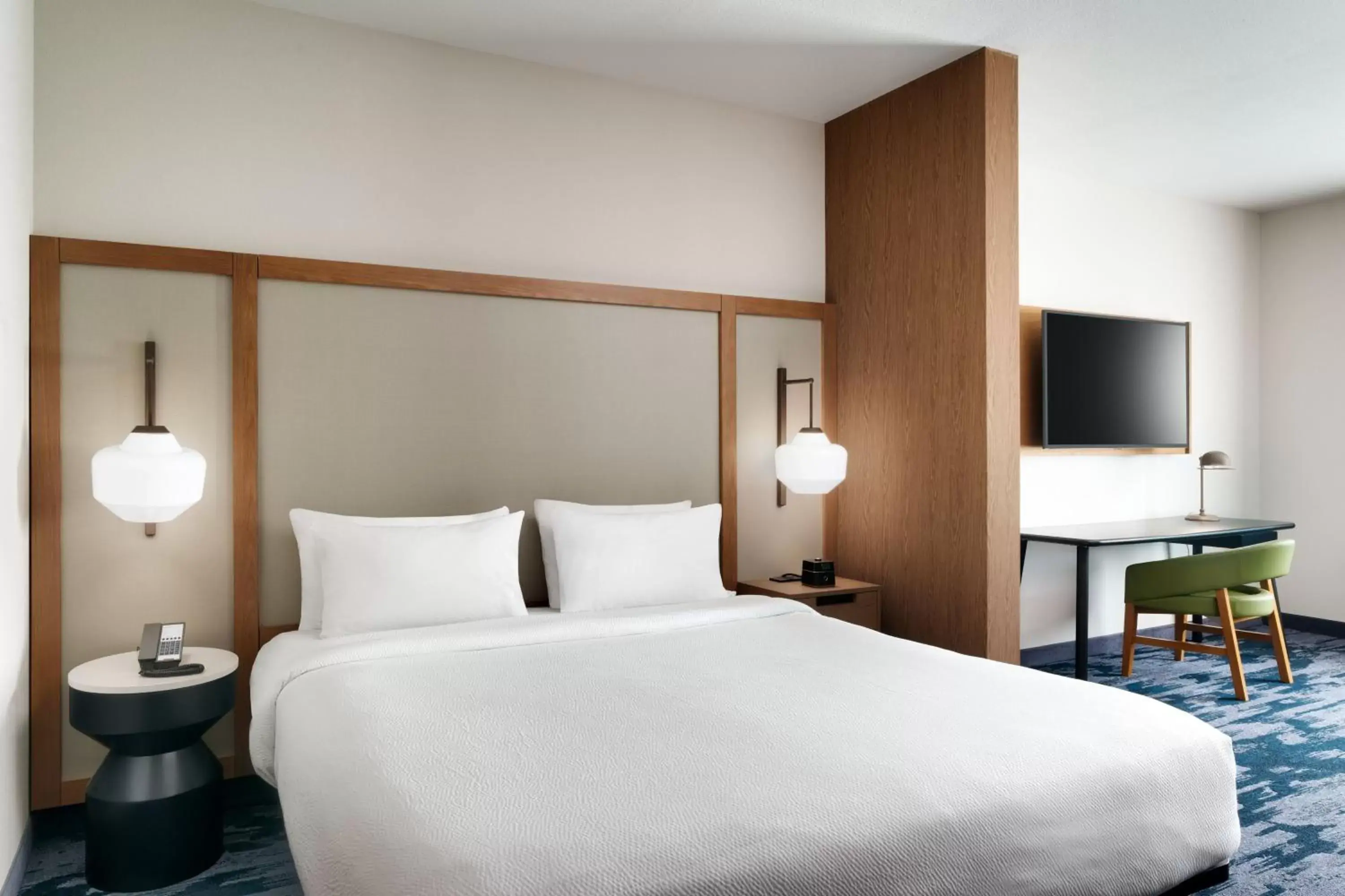 Bedroom, Bed in Fairfield Inn & Suites by Marriott Houston League City