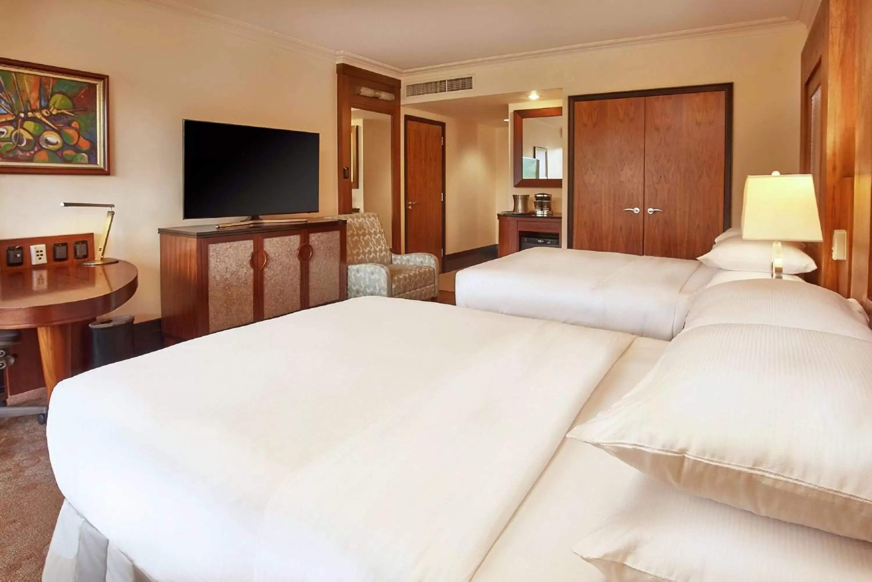 Bedroom, Bed in Hilton Trinidad & Conference Centre