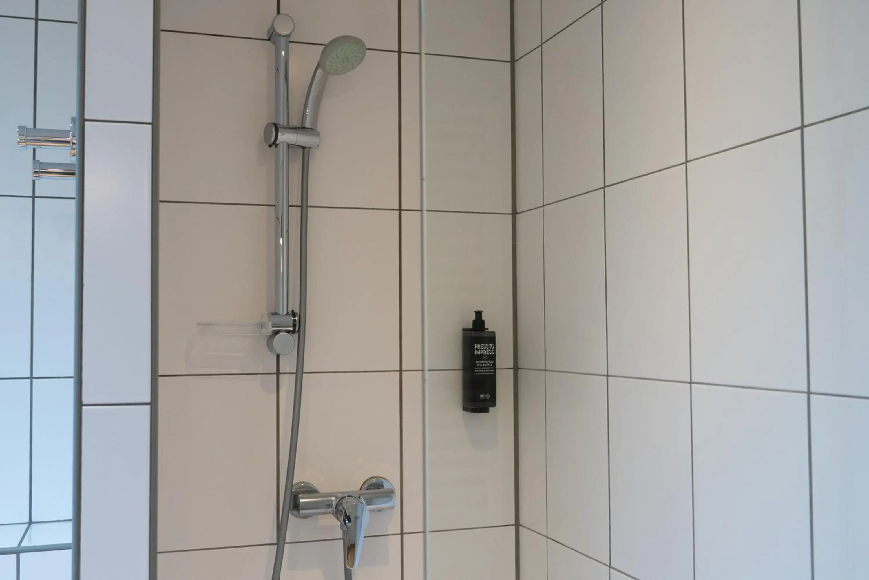 Shower, Bathroom in ibis Styles Nancy Centre Gare
