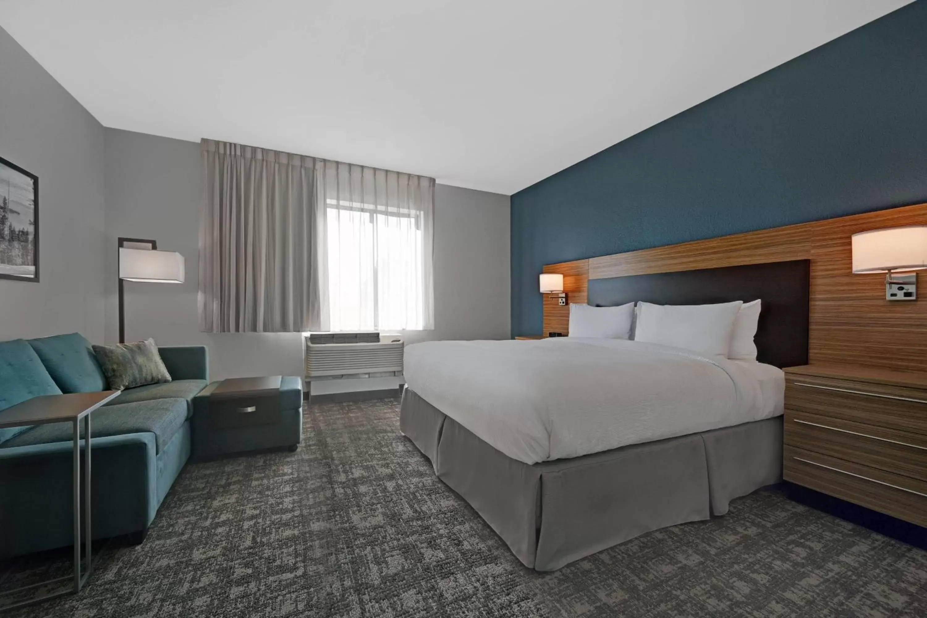 Photo of the whole room, Bed in TownePlace Suites Sacramento Airport Natomas