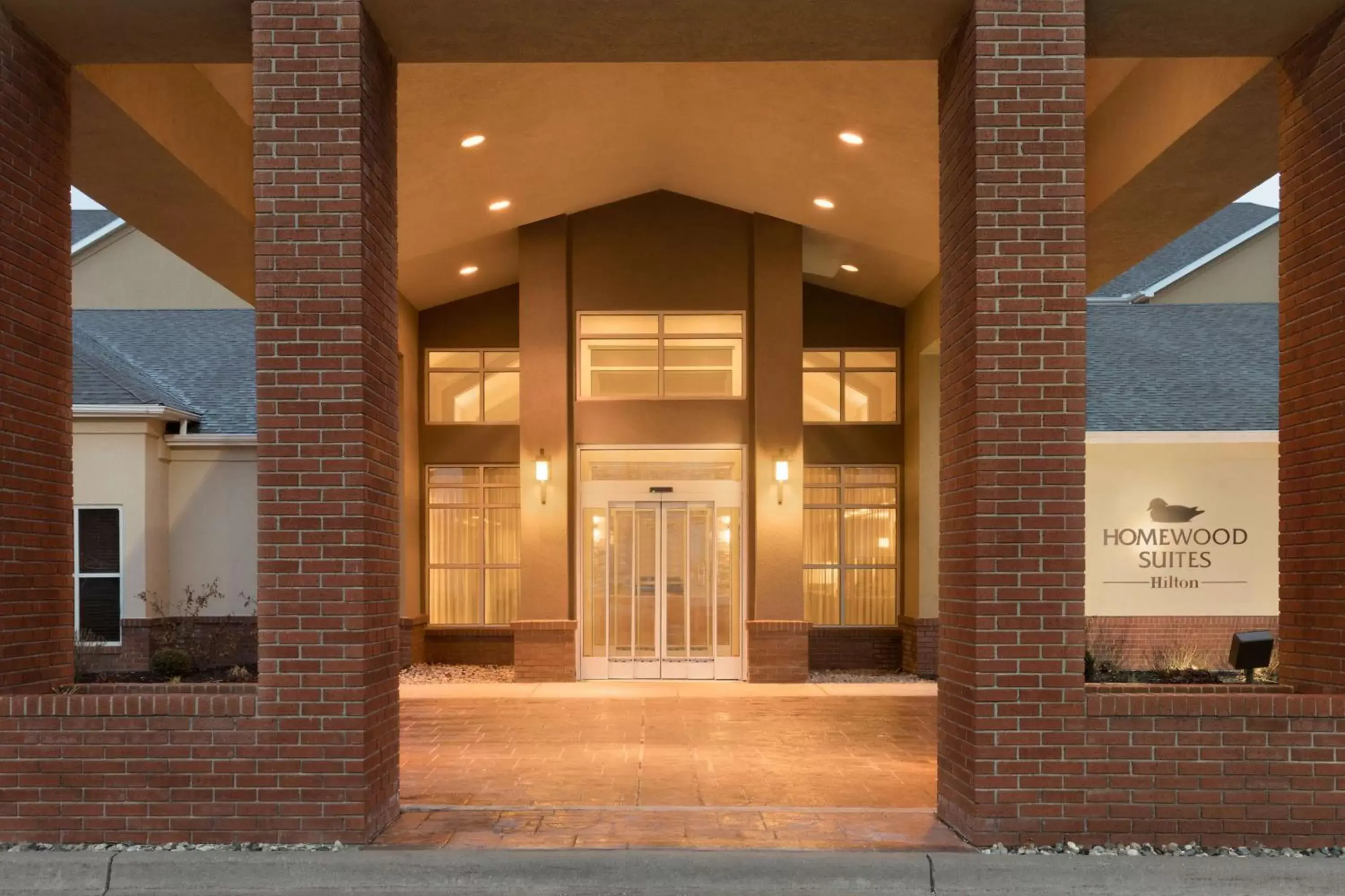 Property building in Homewood Suites by Hilton Toledo-Maumee