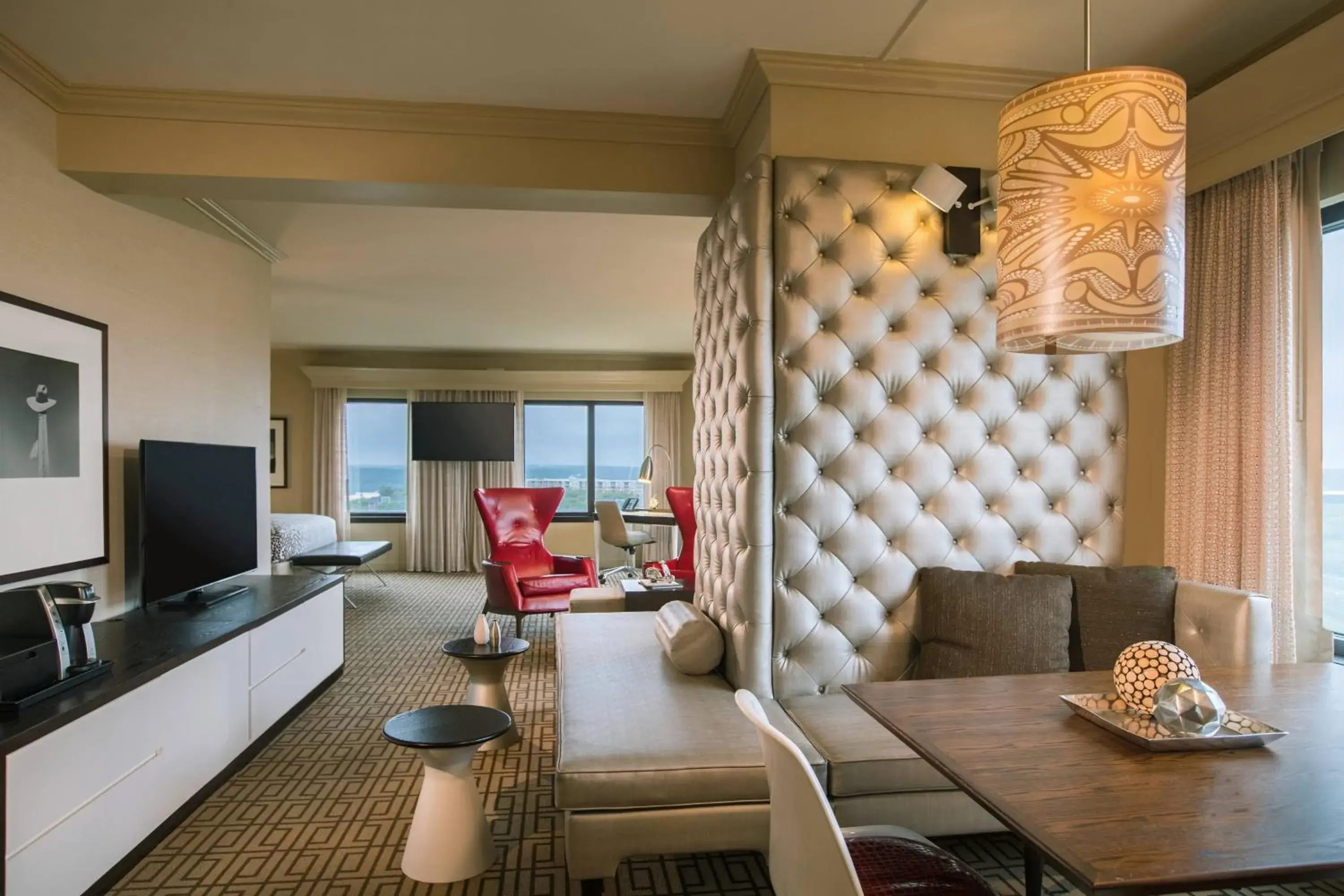 Bedroom, Seating Area in Renaissance Austin Hotel