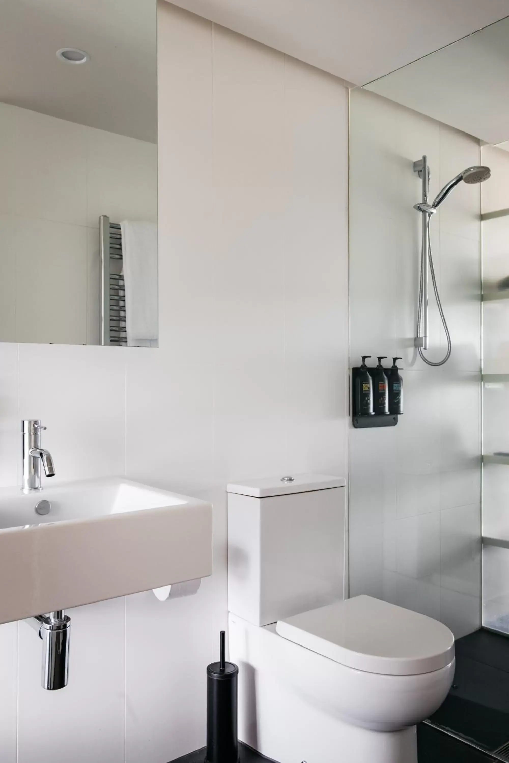 Shower, Bathroom in Nishi Apartments Eco Living by Ovolo