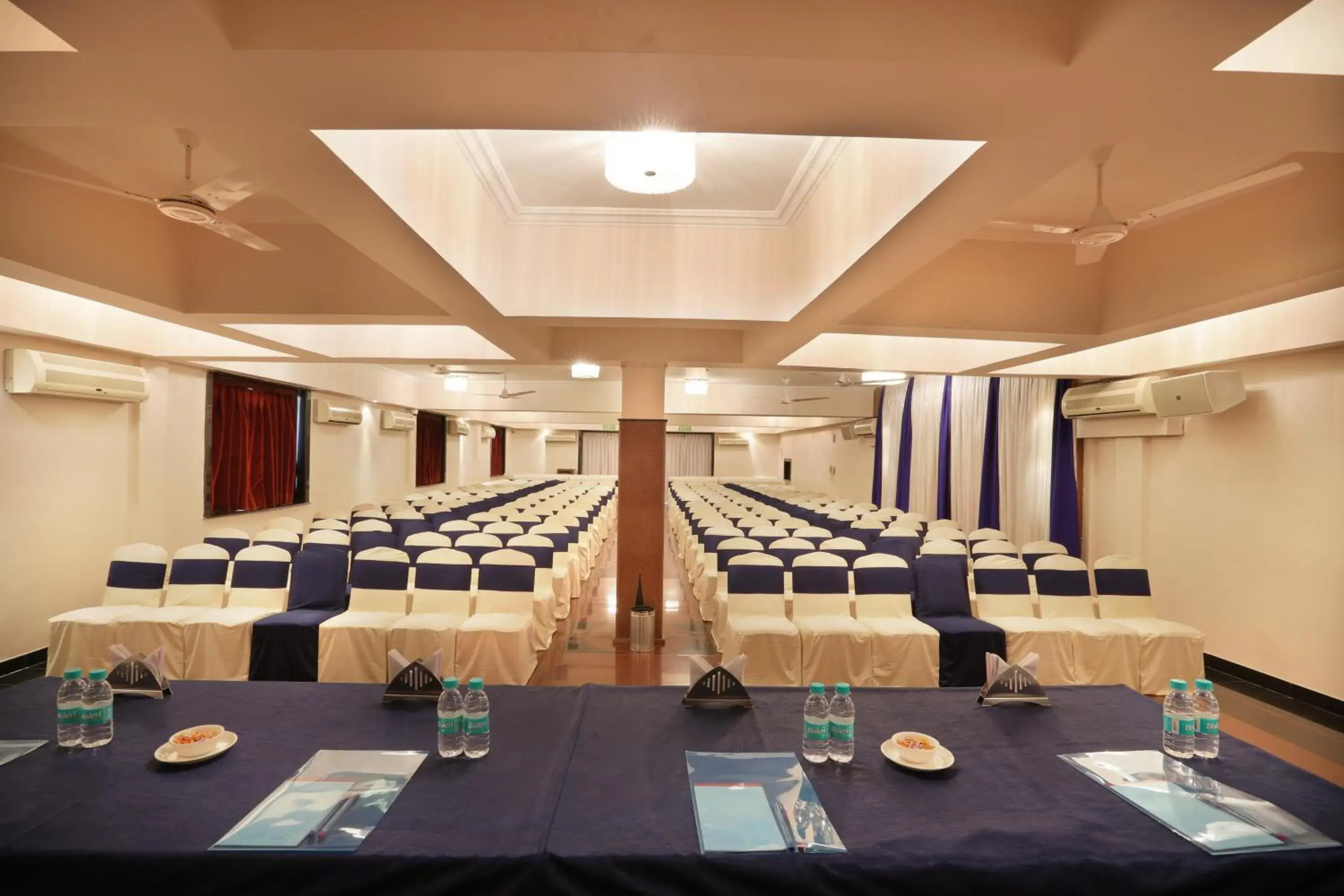 Banquet/Function facilities in Abbott Hotel