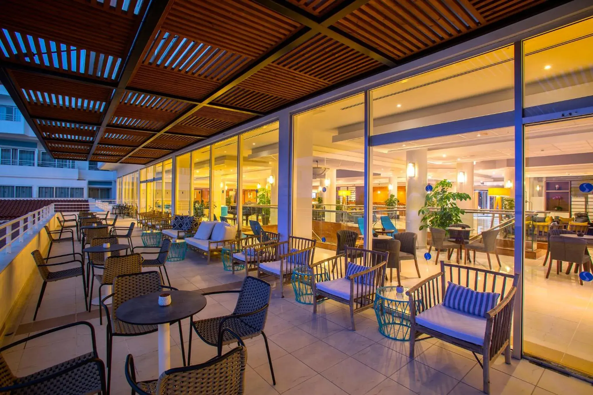 Lobby or reception, Restaurant/Places to Eat in Leonardo Cypria Bay