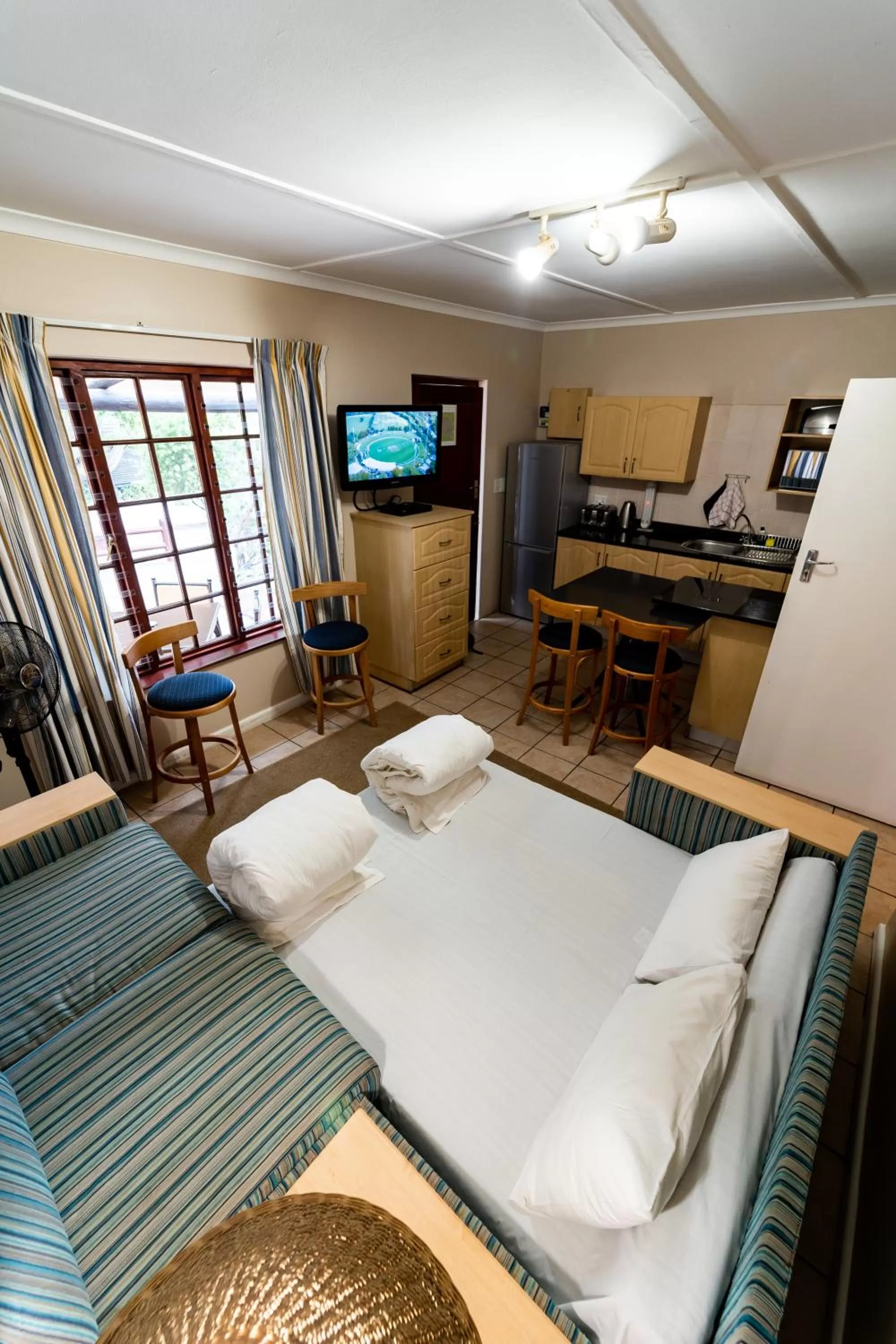 Living room in Gooderson Knysna Chalets