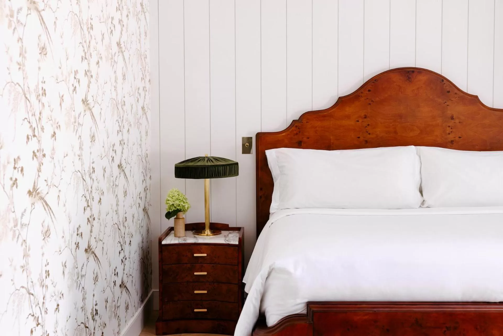 Bedroom, Bed in The Inn at Rancho Santa Fe