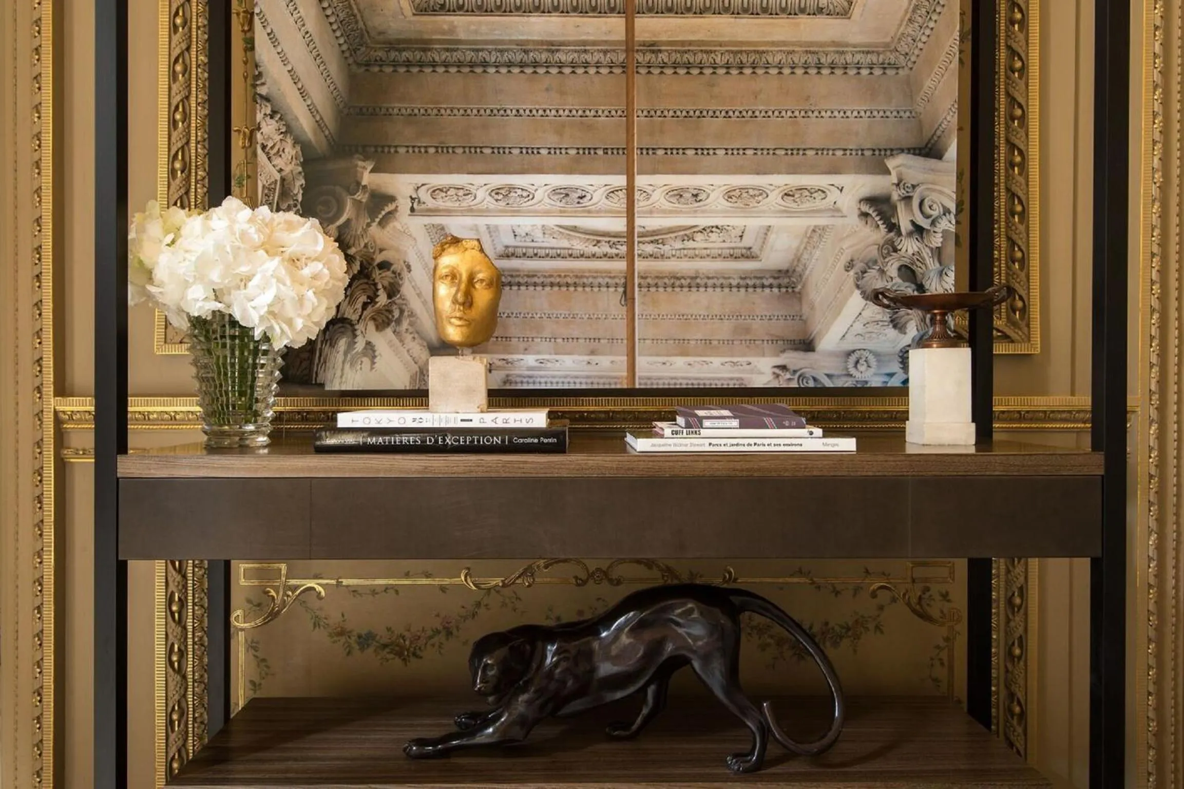 Decorative detail in Hotel de Crillon