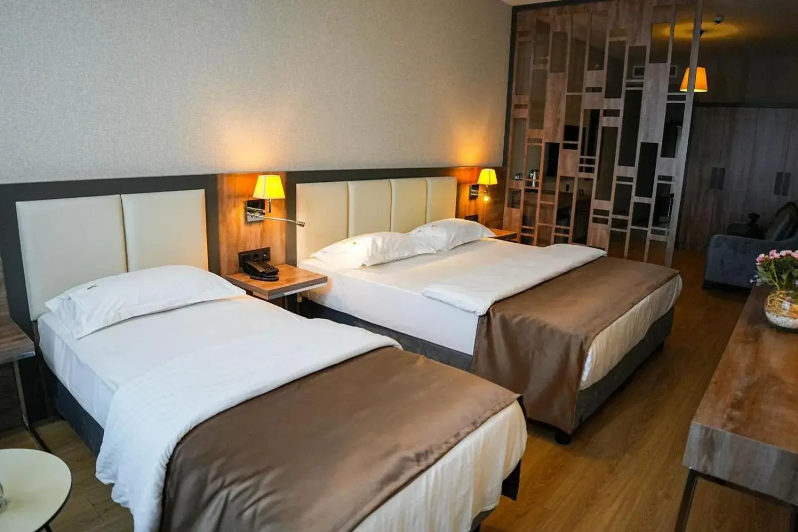 Bed in Yildiz Life Hotel