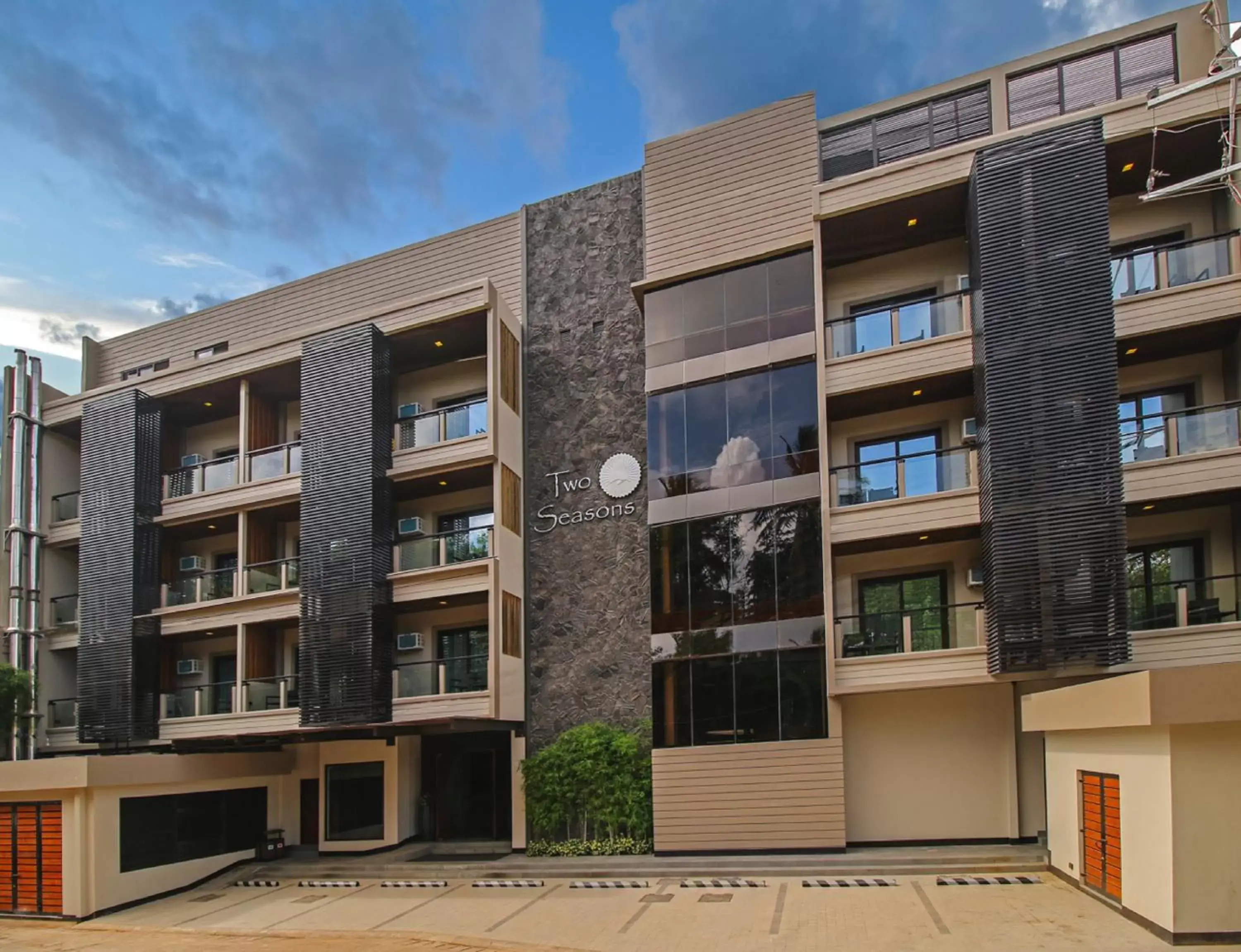 Facade/entrance, Property Building in Two Seasons Coron Bayside Hotel