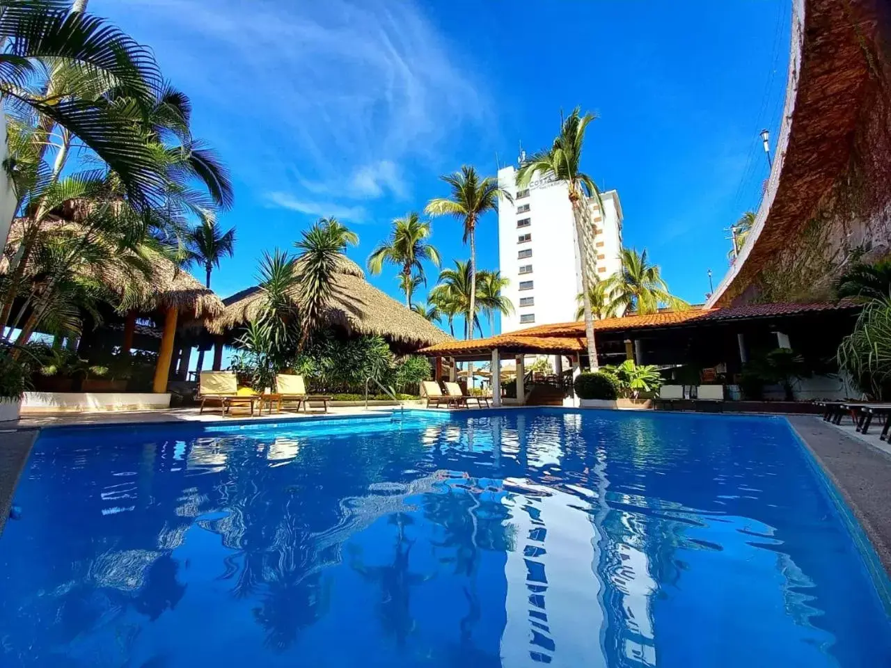 Swimming Pool in Costa Sur Resort & Spa