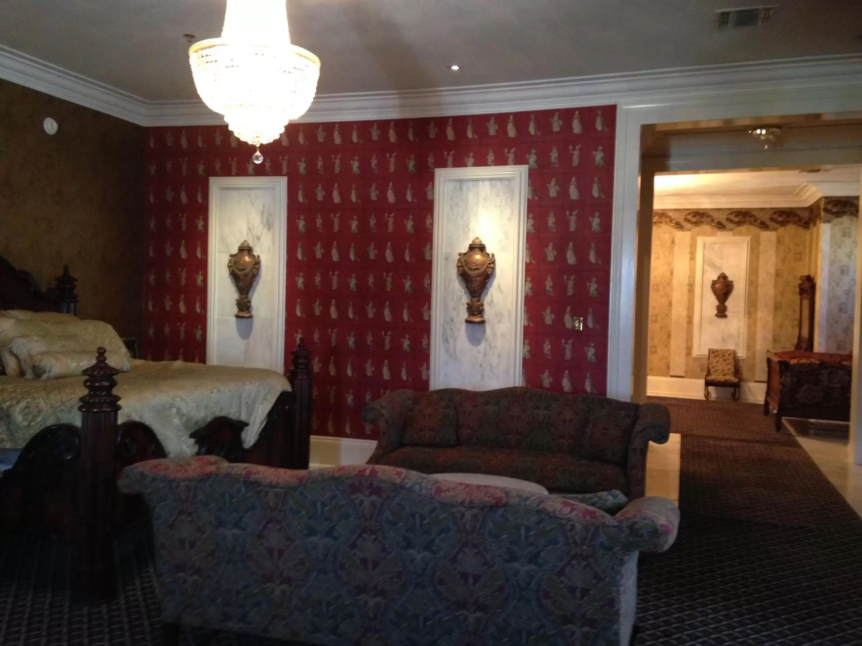 Governor's Family Suite in Dansereau House