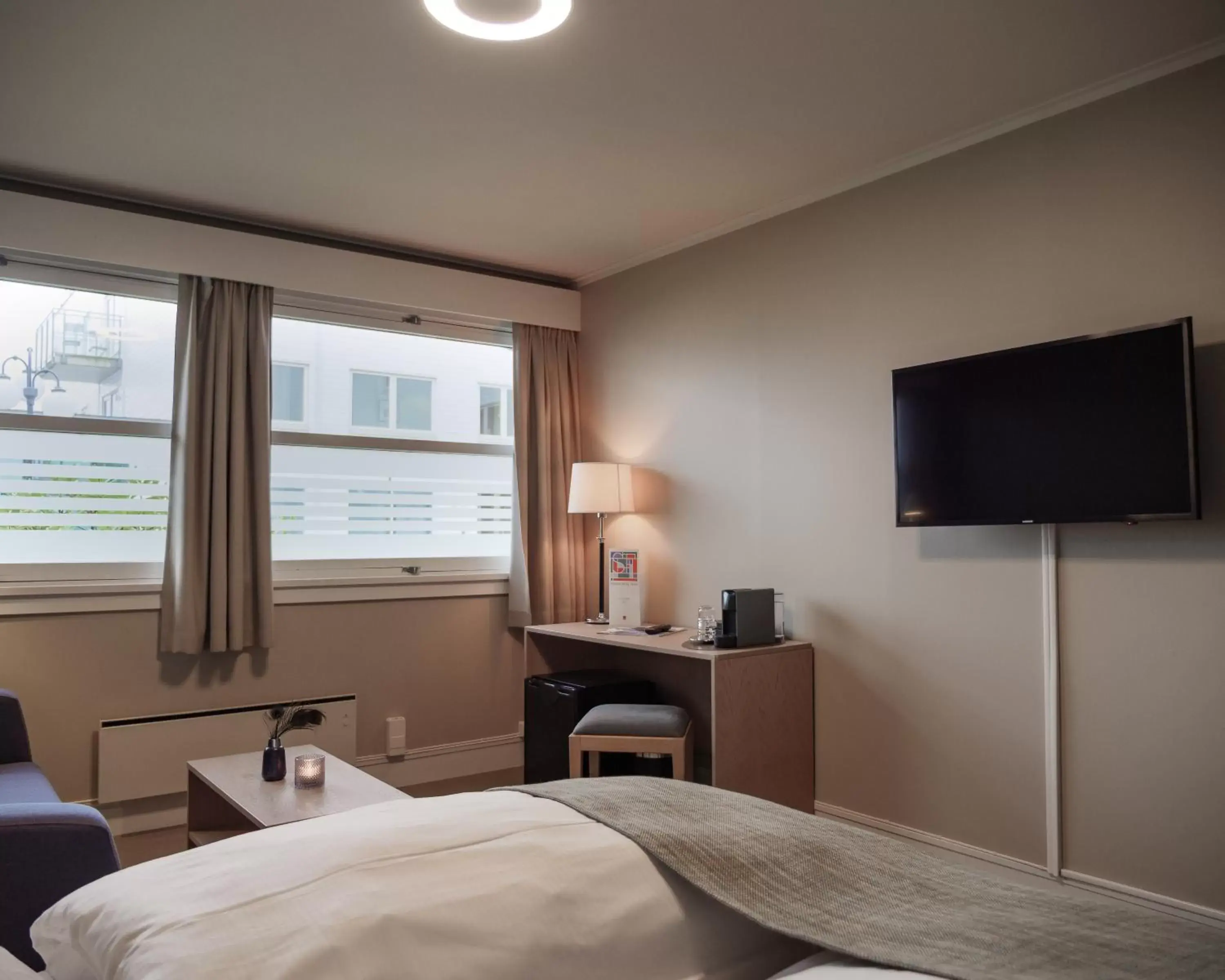 TV and multimedia, TV/Entertainment Center in Strand Hotel Fevik - by Classic Norway Hotels