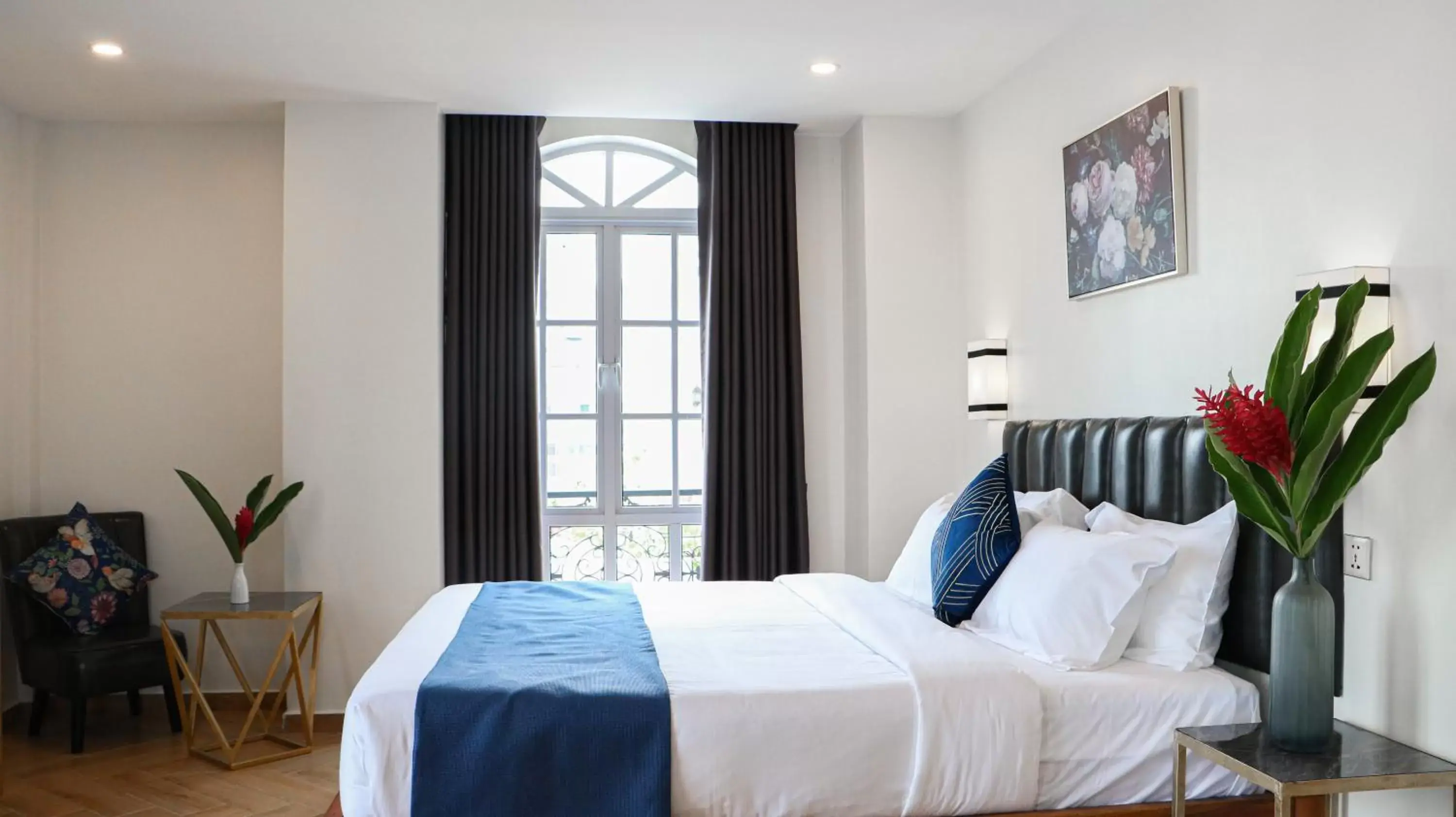 Bedroom, Bed in Mettavary Hotel