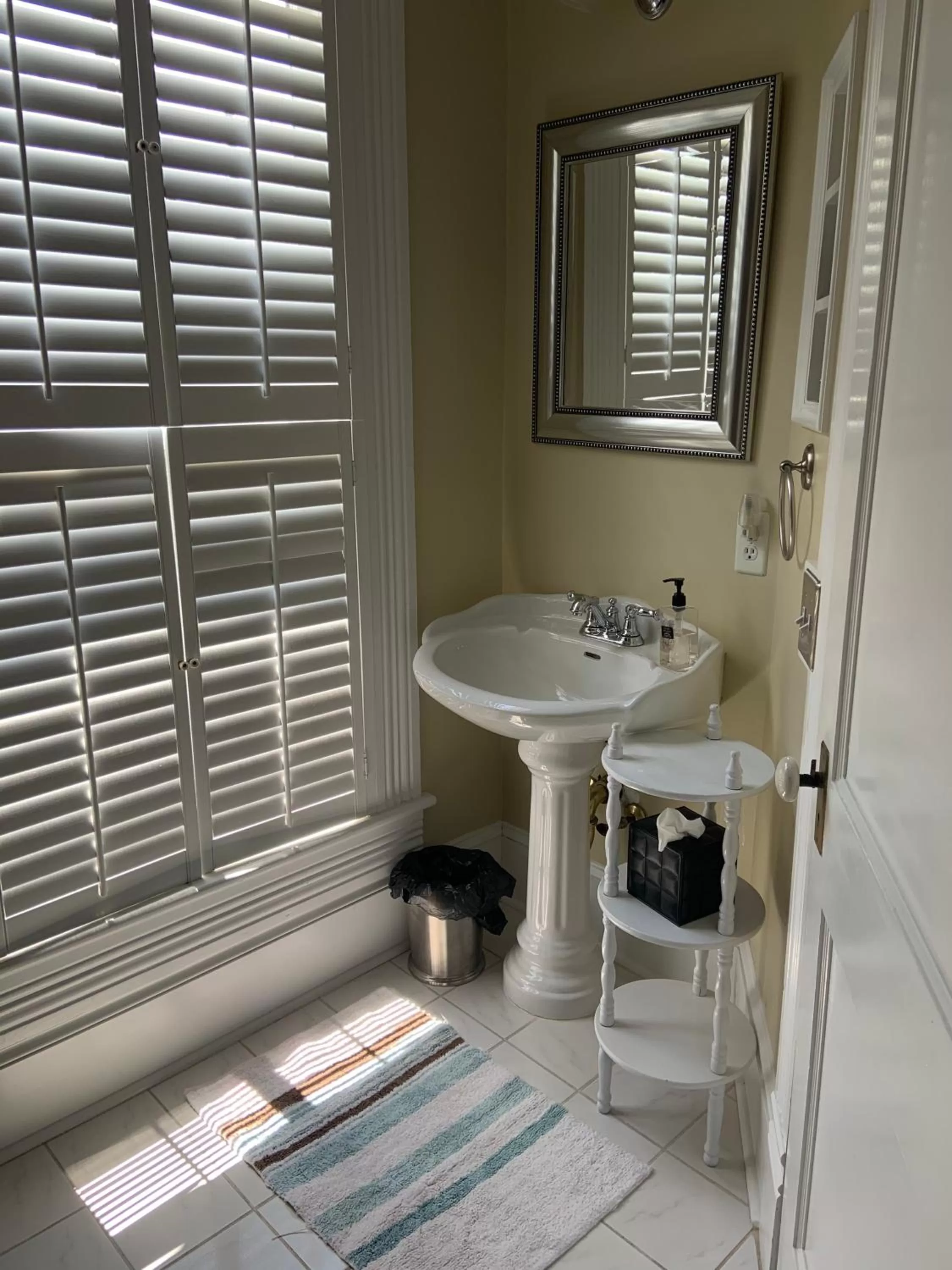 Decorative detail in Trowell Historic Inn