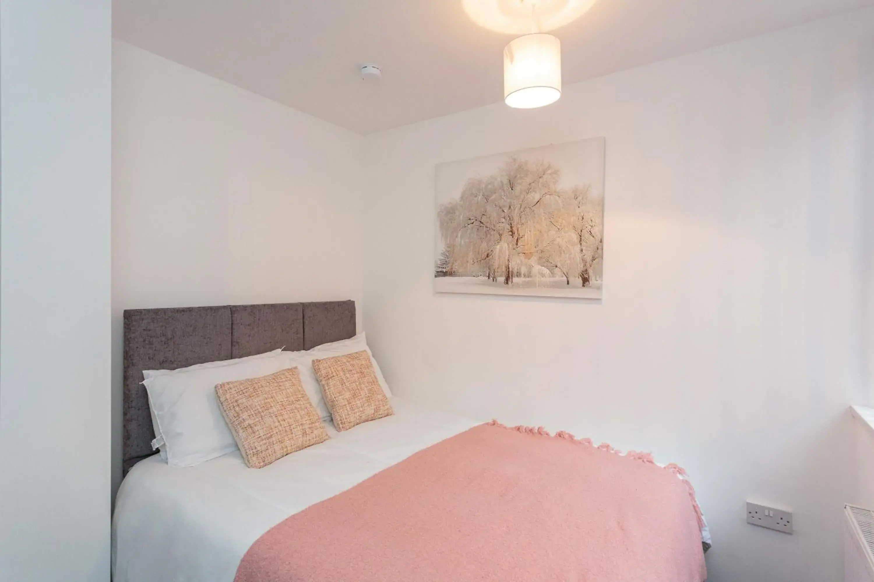 Bedroom, Bed in Cherry Property - Hornby Road Bedroom, Bed in Cherry Property - Hornby Road