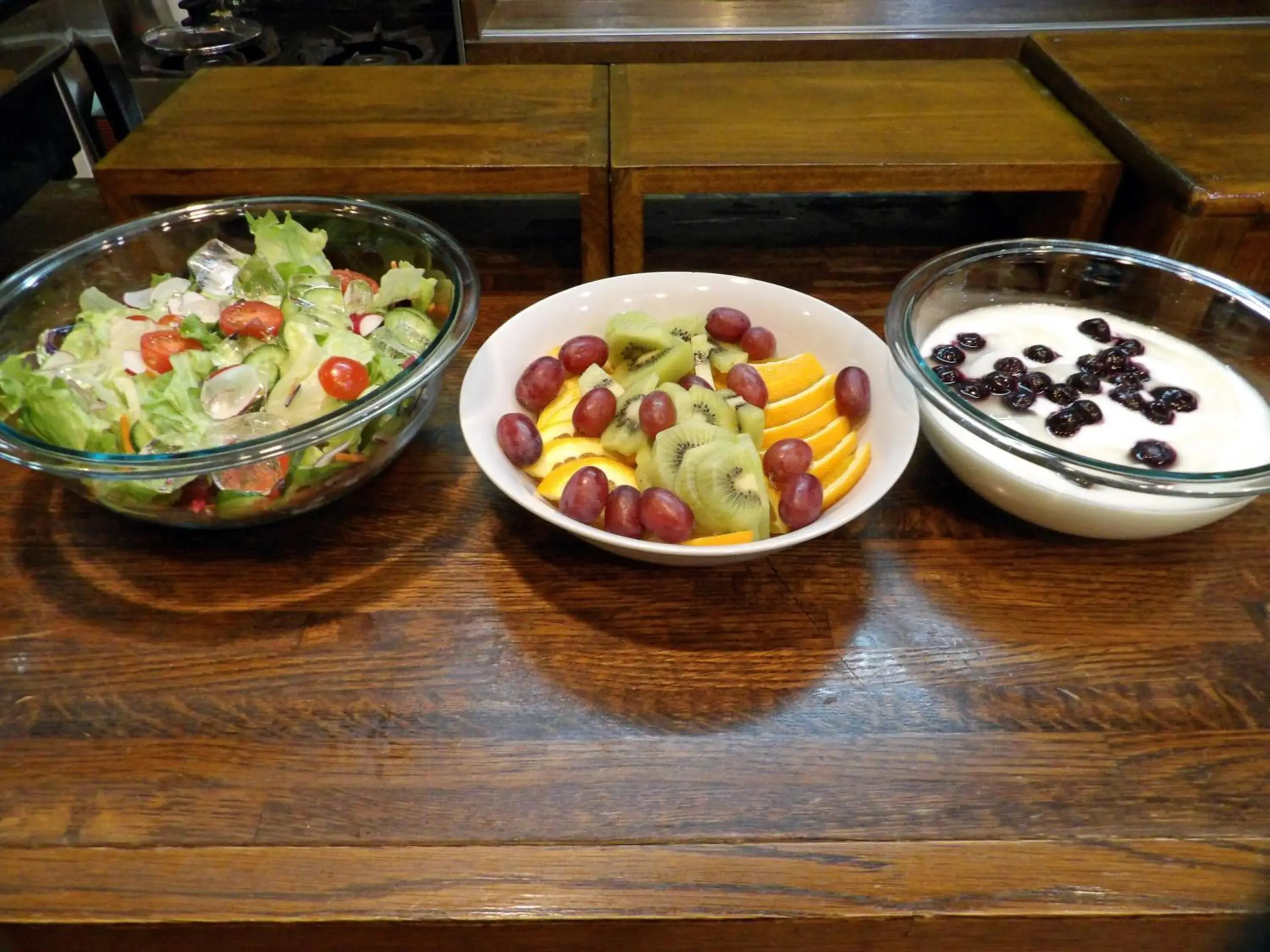 Buffet breakfast in Southern Cross In Matsumoto Guest House