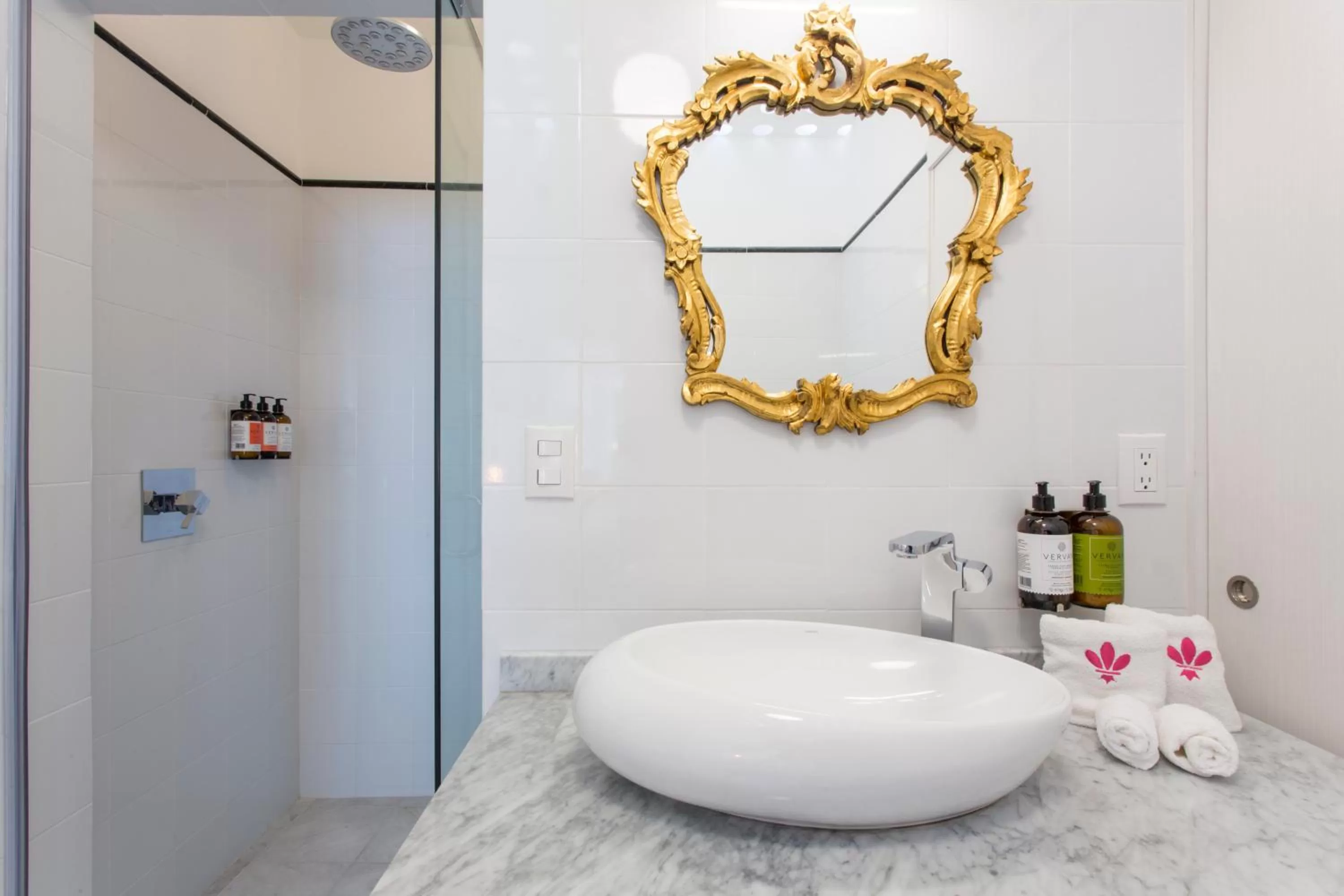 Bathroom in Casa Comtesse