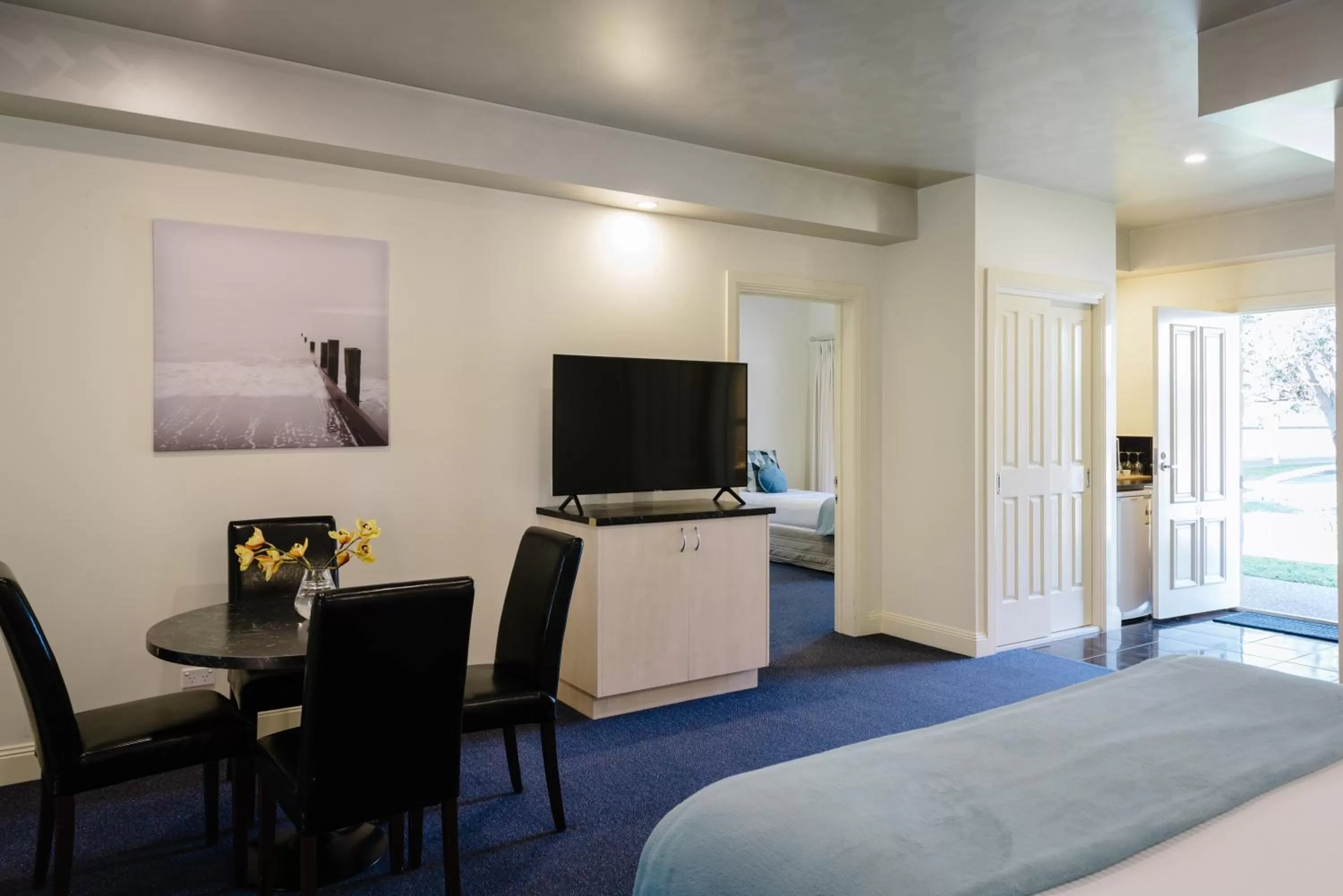 Photo of the whole room, Bed in Fairways Resort