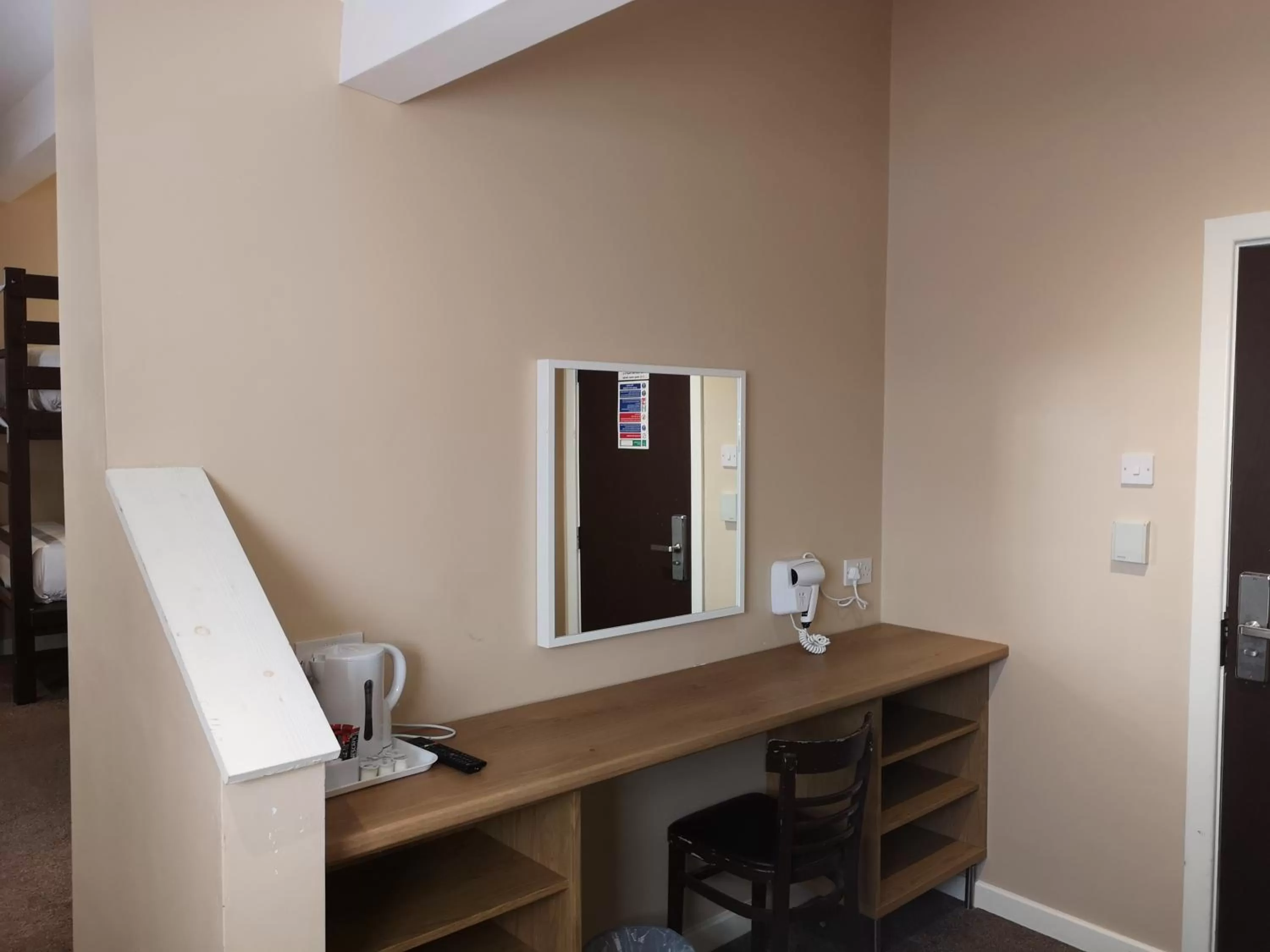 Coffee/tea facilities in The Lawton