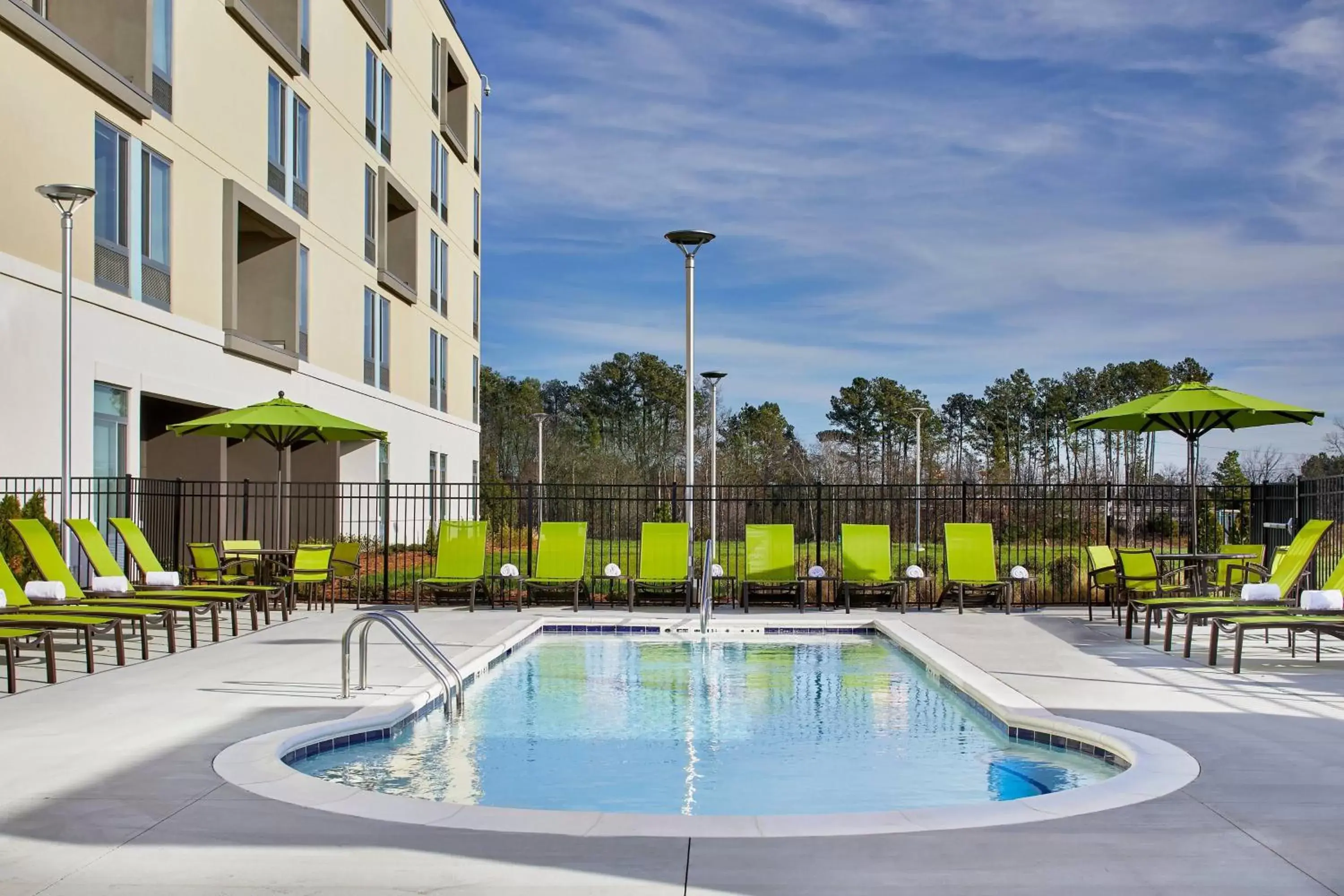 Swimming Pool in SpringHill Suites Charlotte at Carowinds