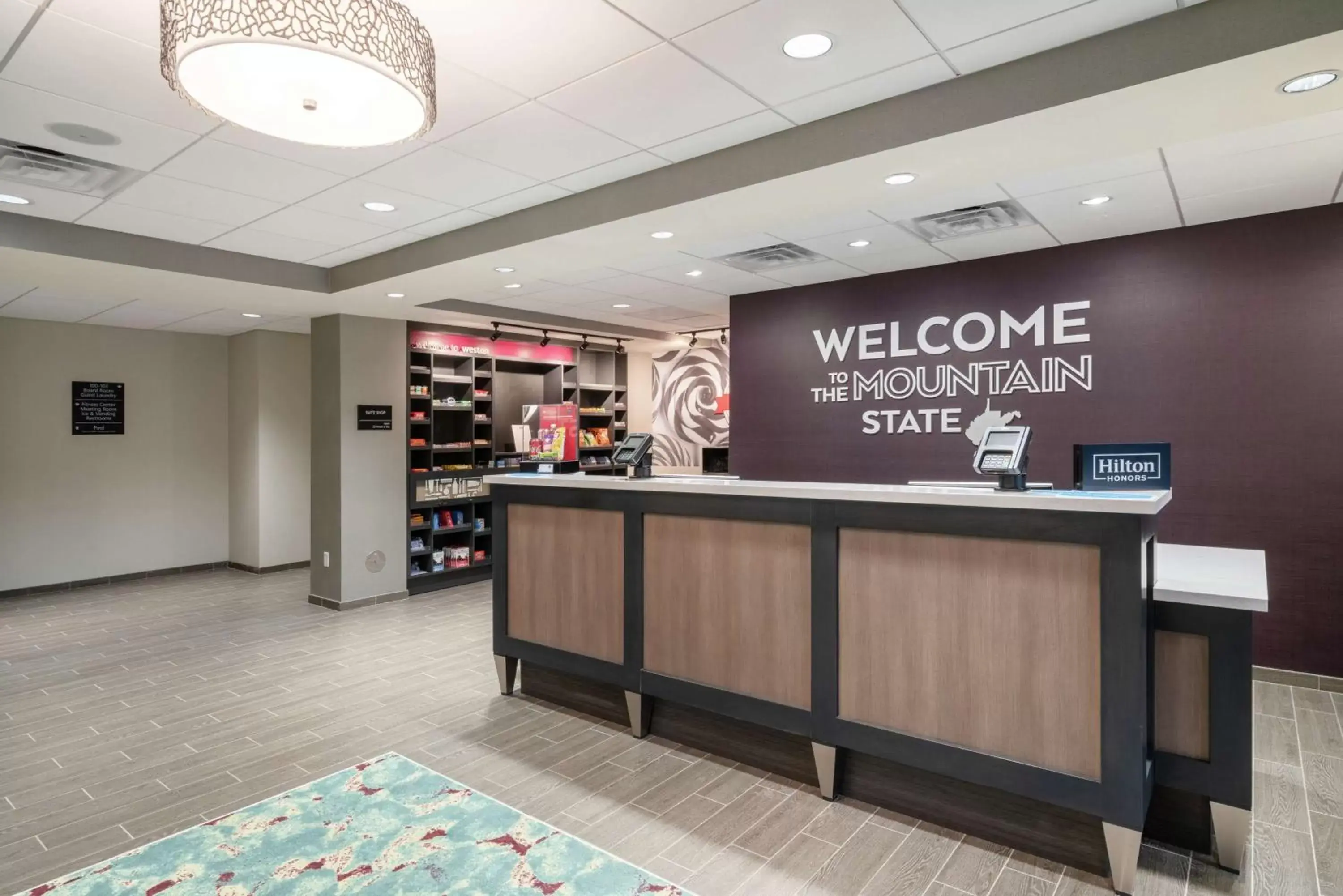 Lobby or reception in Hampton Inn Weston, WV