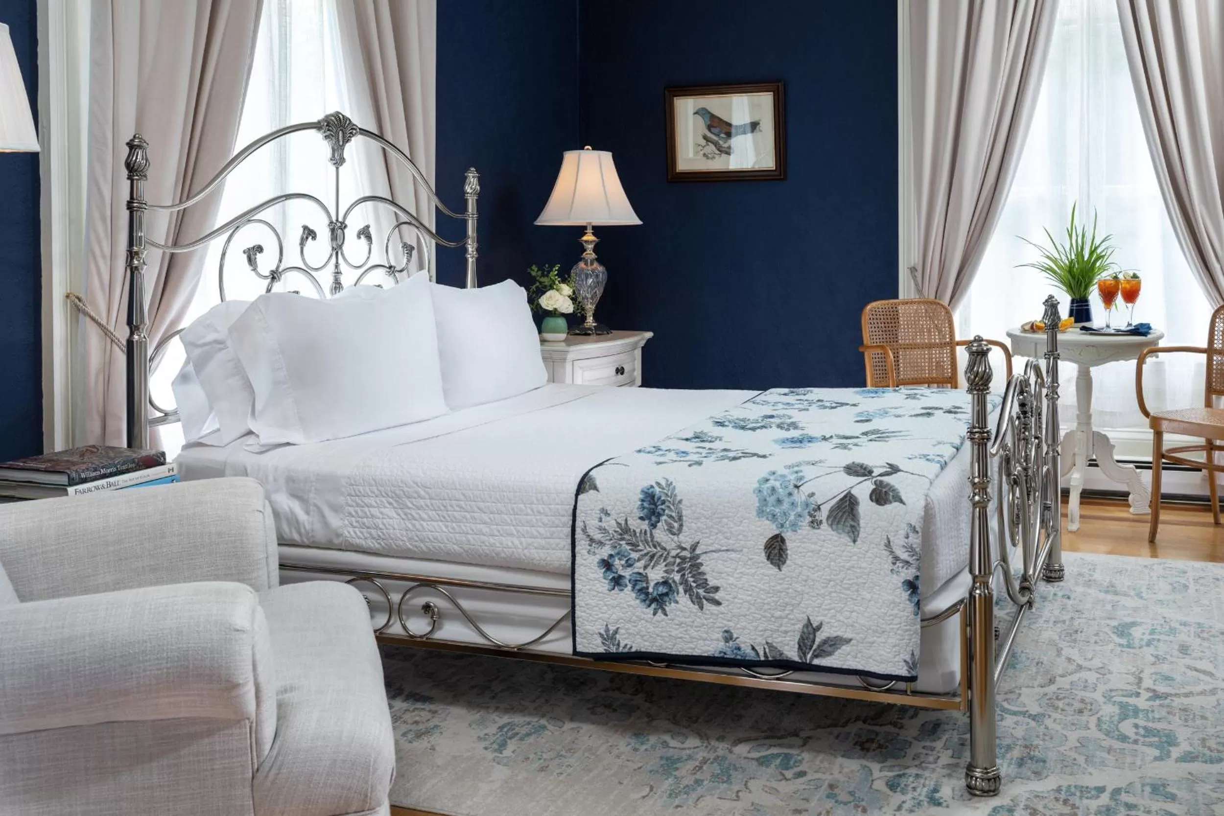 Bedroom, Bed in Landmark Inn