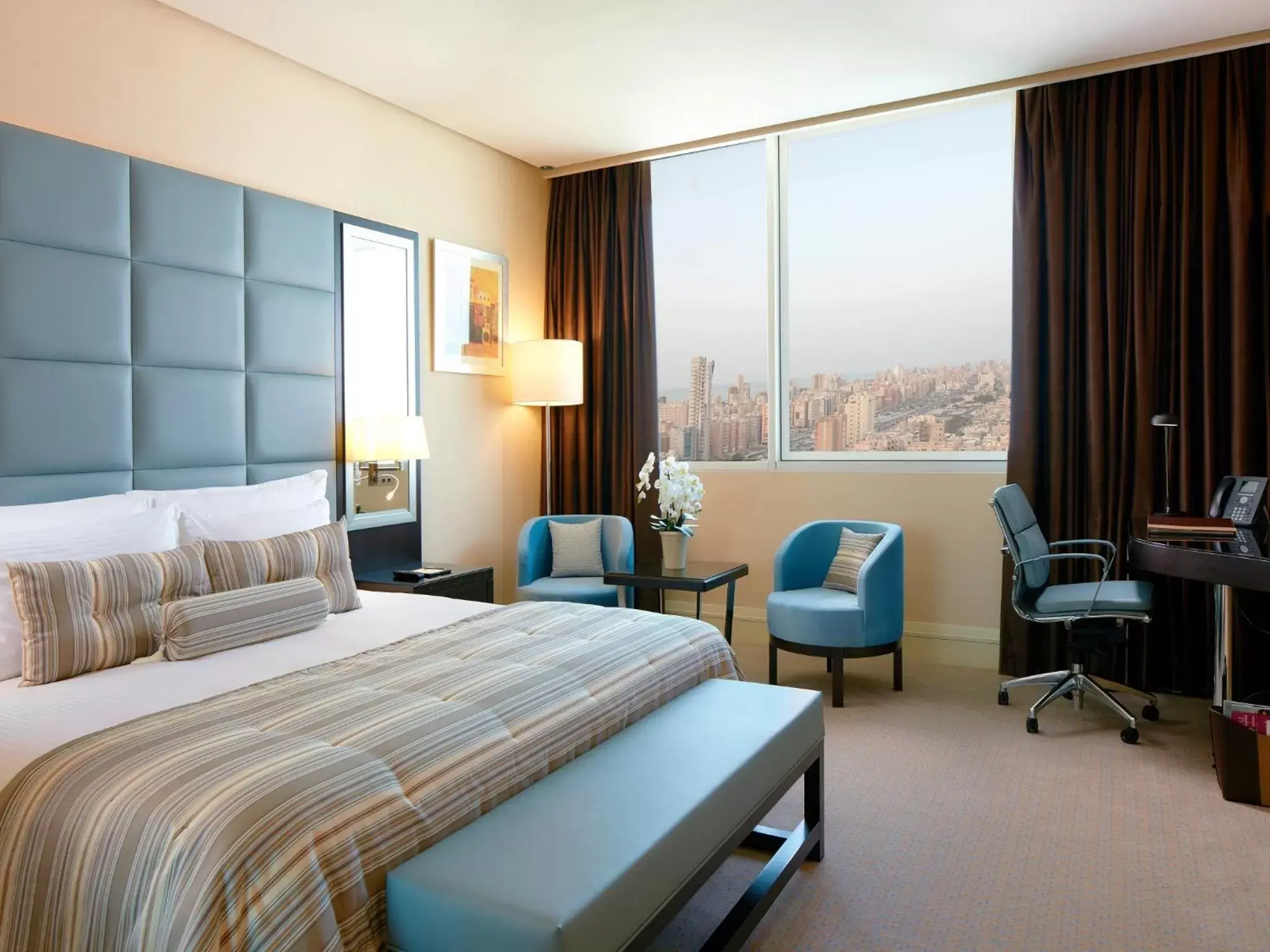 Bedroom, Bed in Millennium Hotel & Convention Centre Kuwait